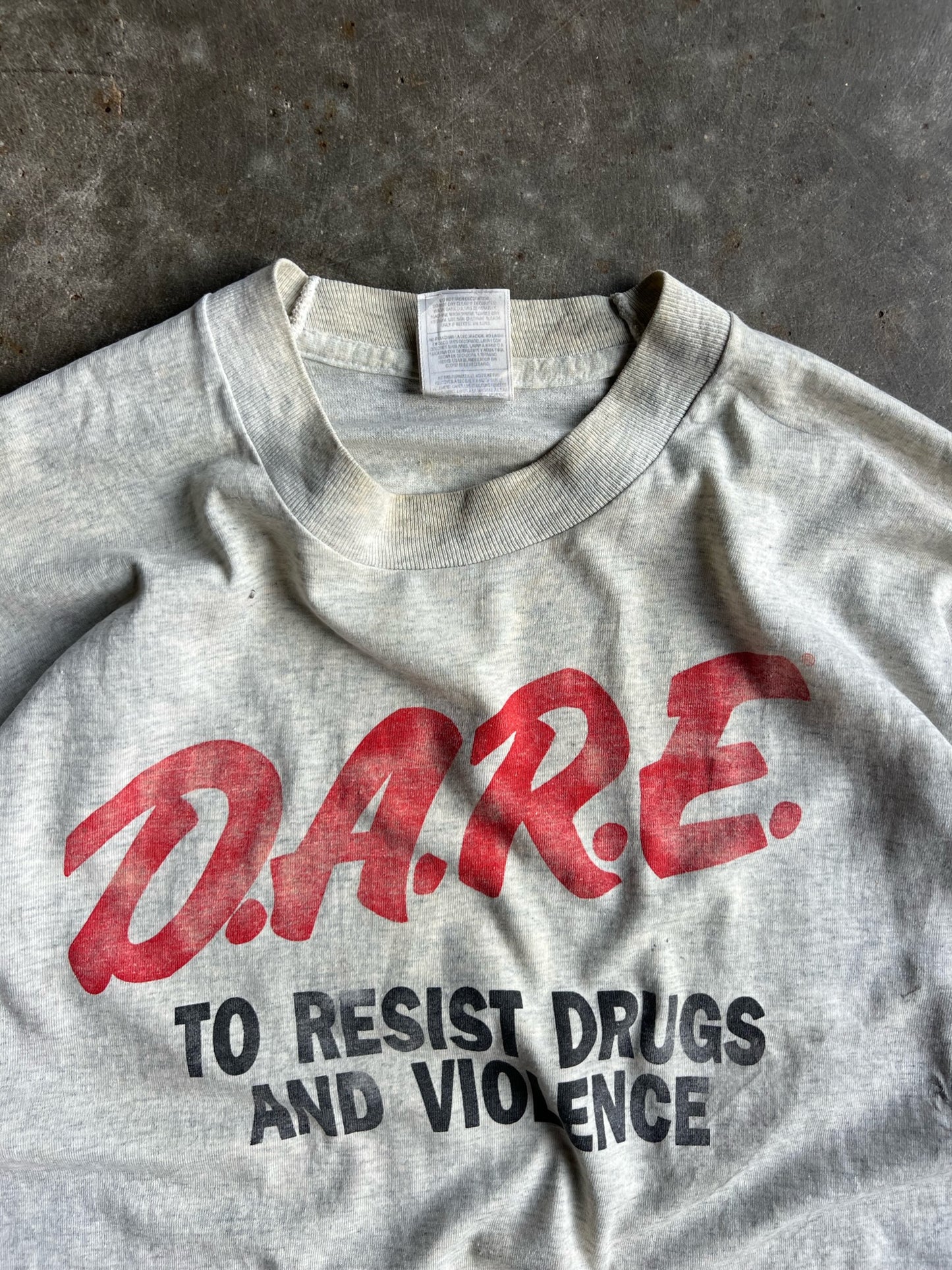 Vintage DARE Resist Drugs Shirt - L