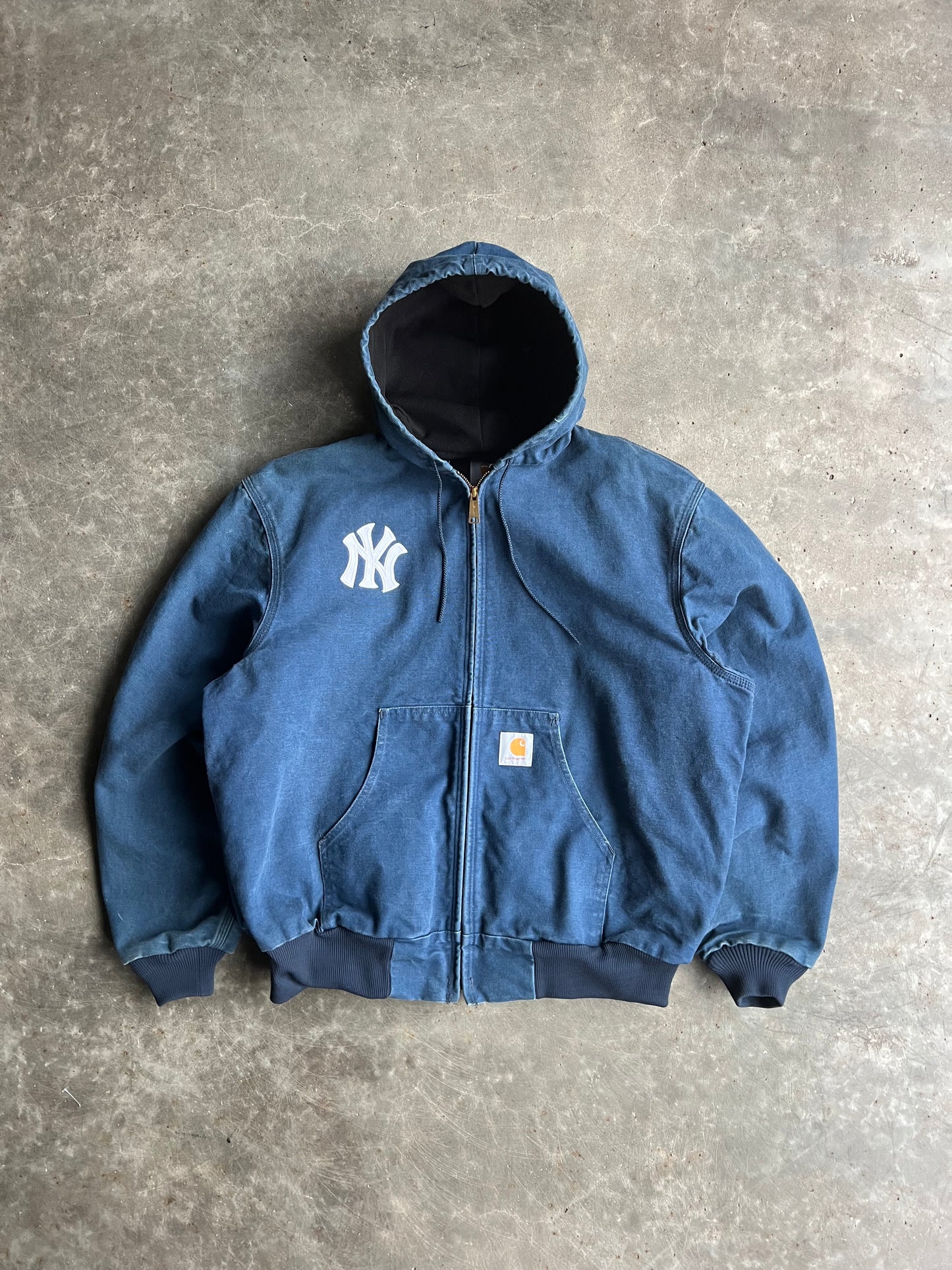 Vintage Navy Yankees Hooded Carhartt Jacket - XL