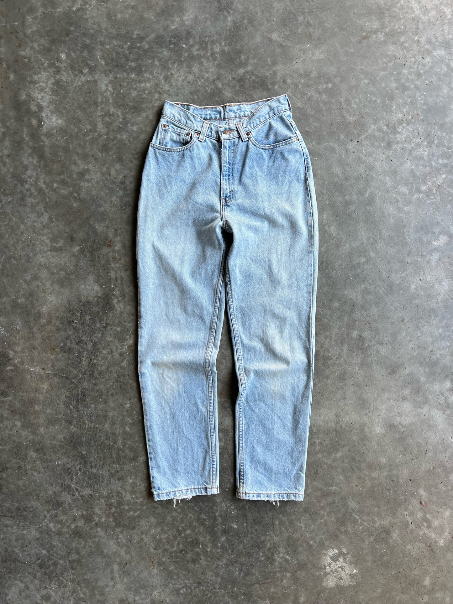 Vintage Light Wash Straight Leg Levi's Pants - 27