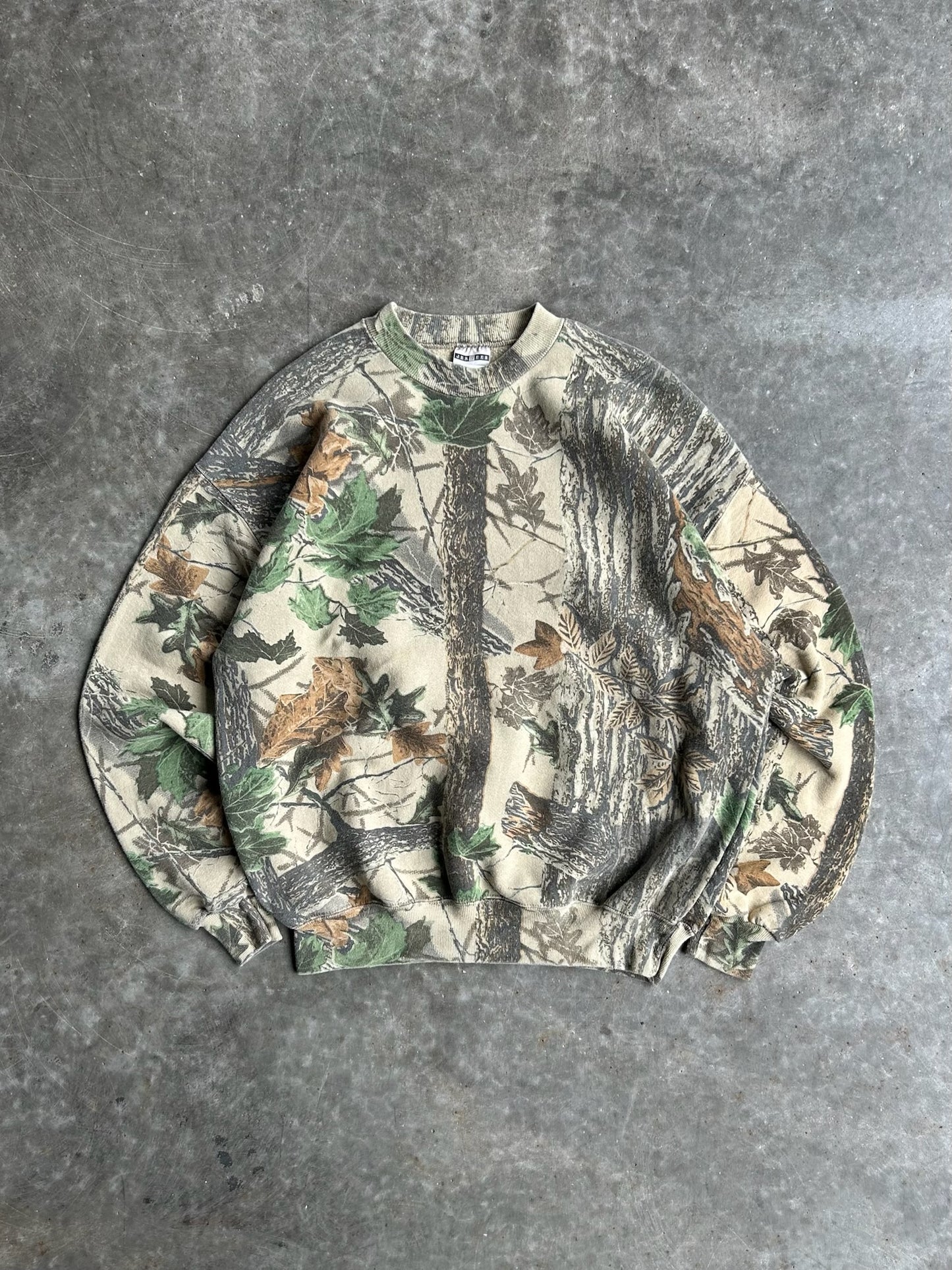 Vintage Camo Faded Crew - XL