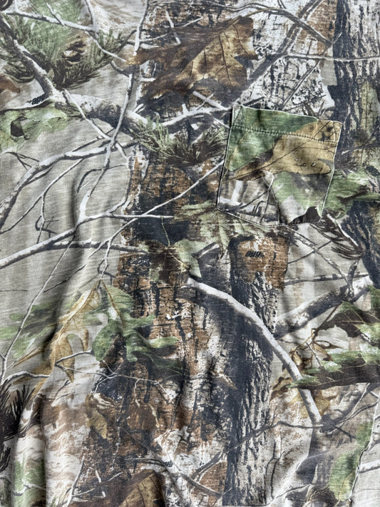 Vintage Realtree Faded Camo Distressed Tee - L