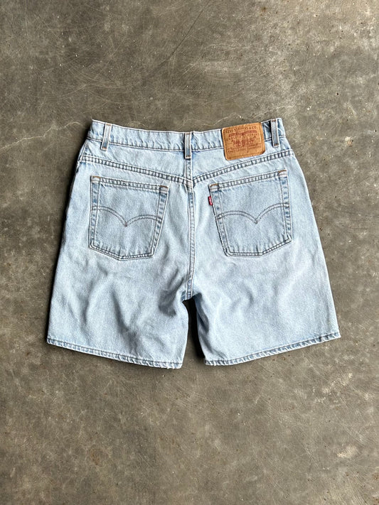 Vintage Levi’s Red Tab Denim Shorts - 30