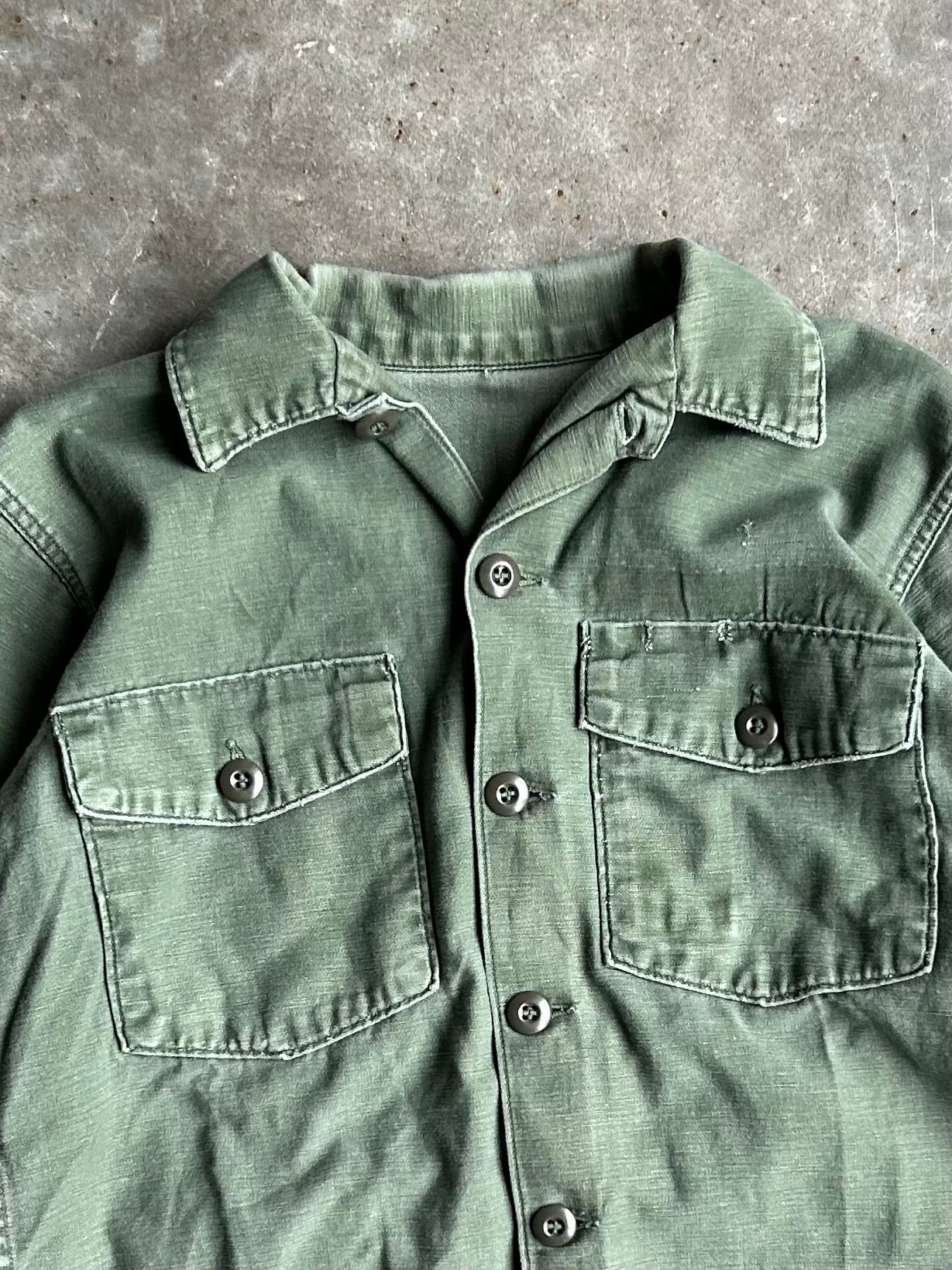 Vintage Military Green Button-Up - L