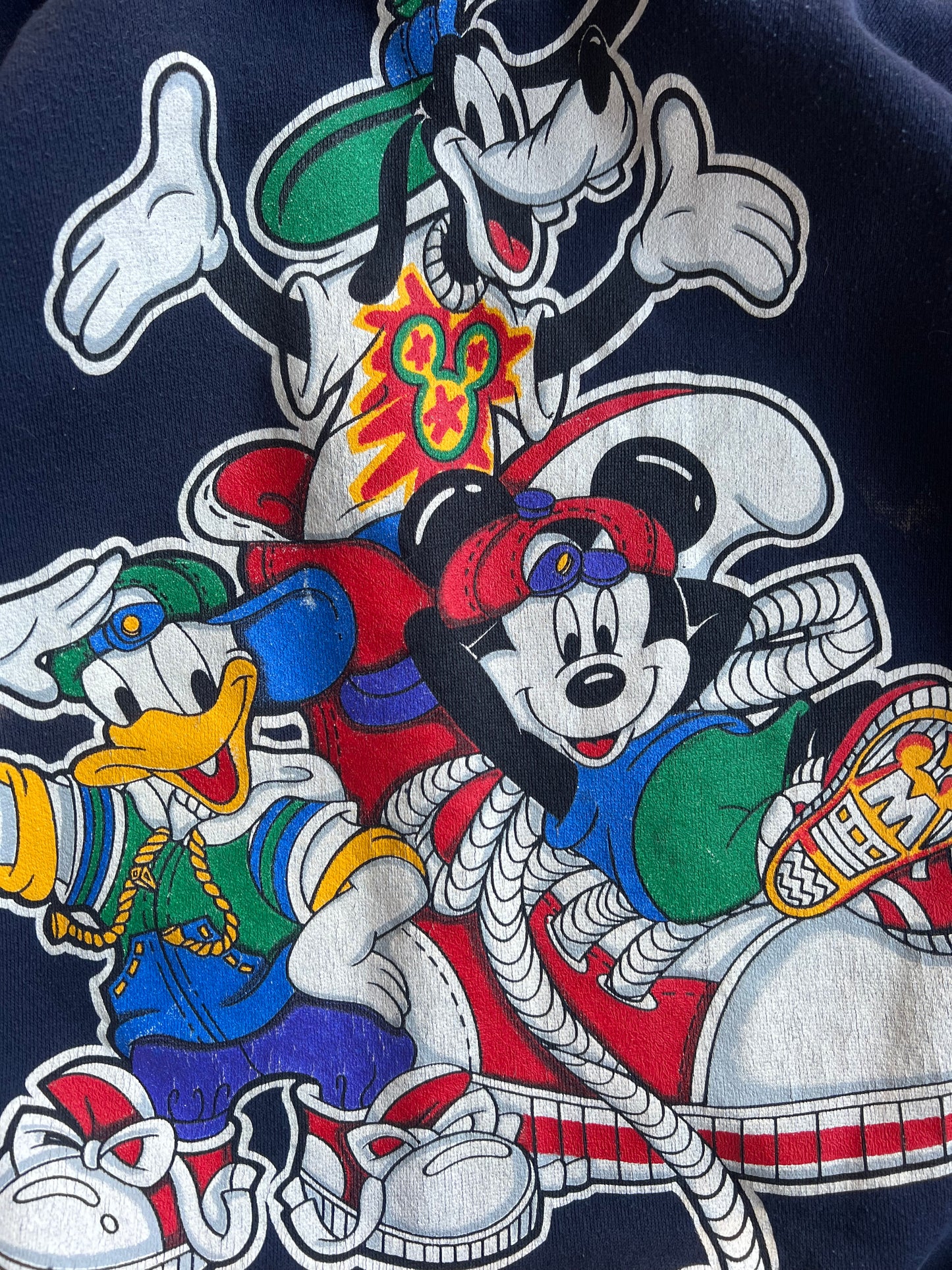 Vintage Mickey & Friends Crew - L