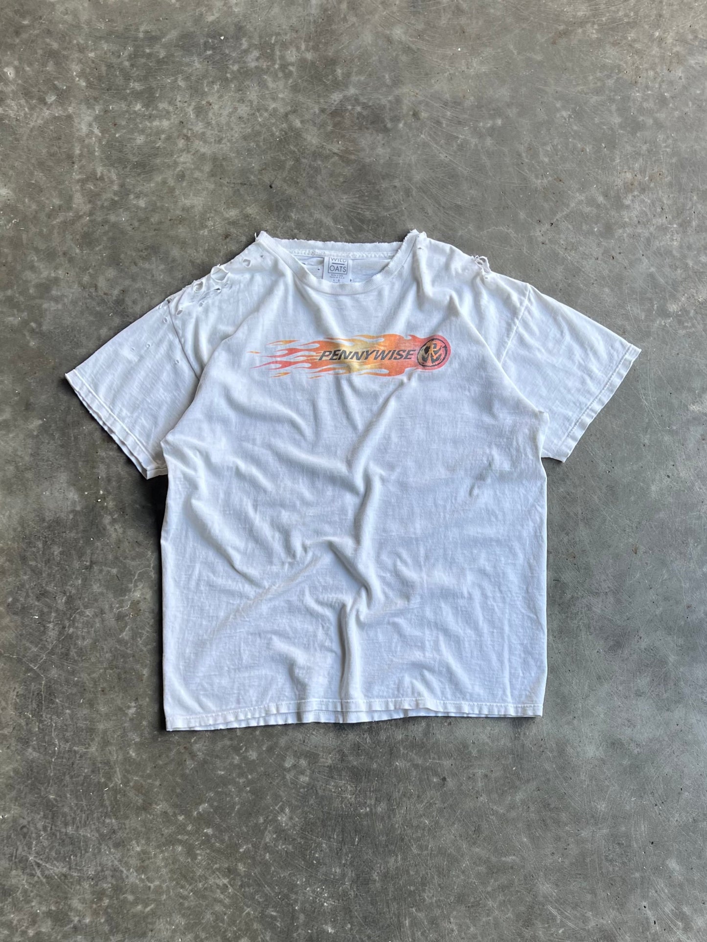 Vintage Distressed White Pennywise Shirt - L