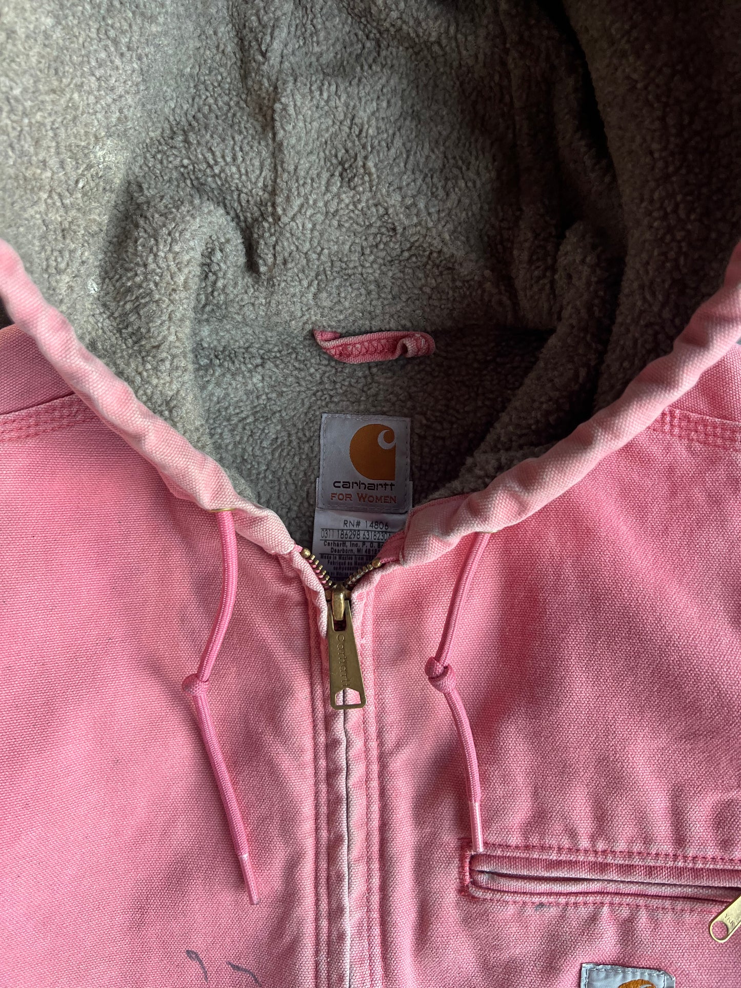 Vintage Baby Pink Sherpa Lined Carhartt Jacket - L