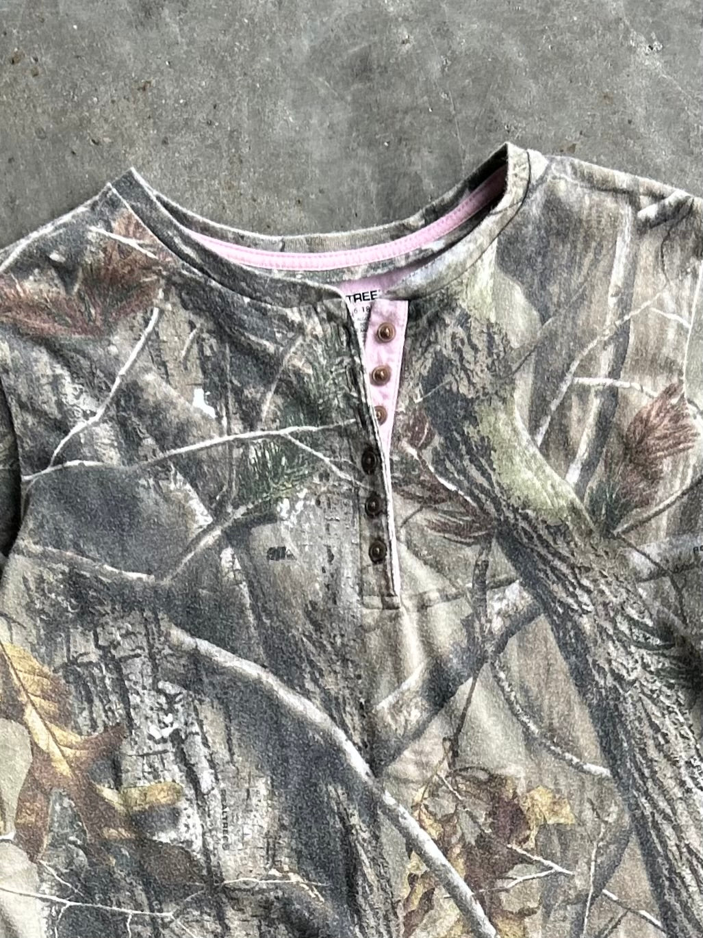 Pink Inseam Realtree Long Sleeve Camo Shirt - XL