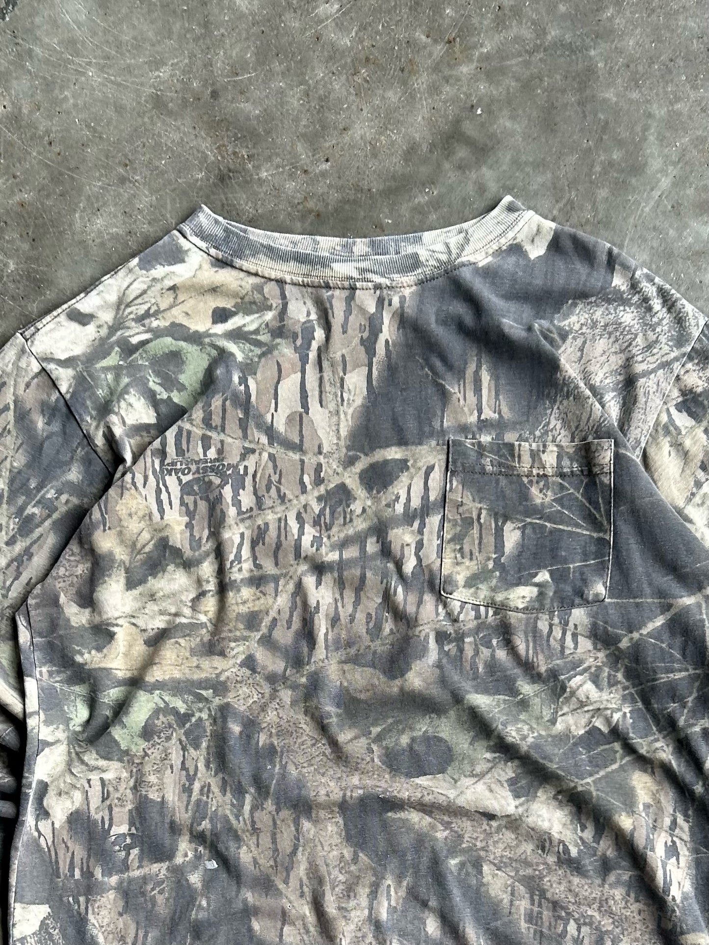 Vintage Mossy Oak Camo Long Sleeve Tee - L