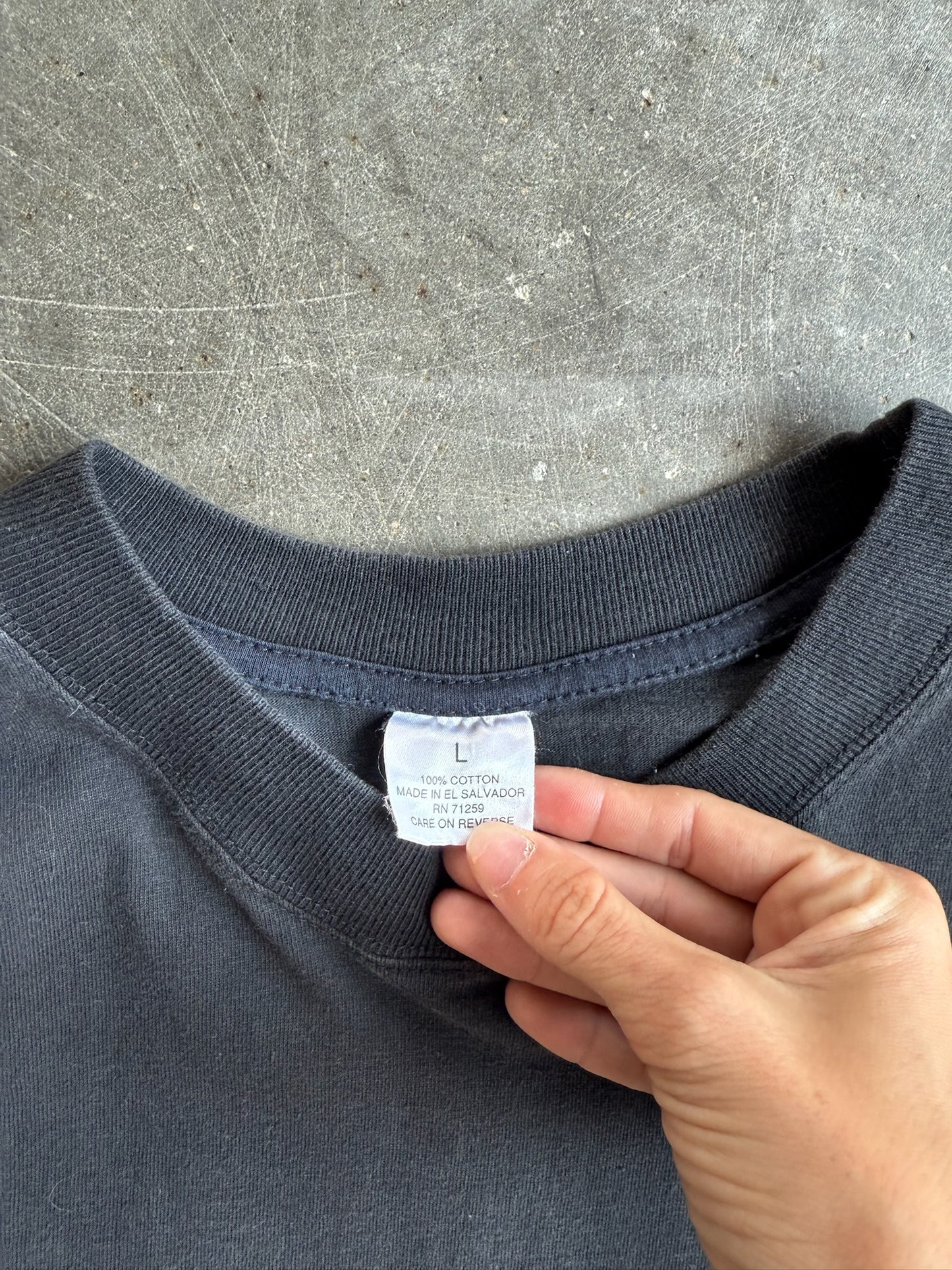 Vintage Faded Gold’s Gym Cropped Tee - L
