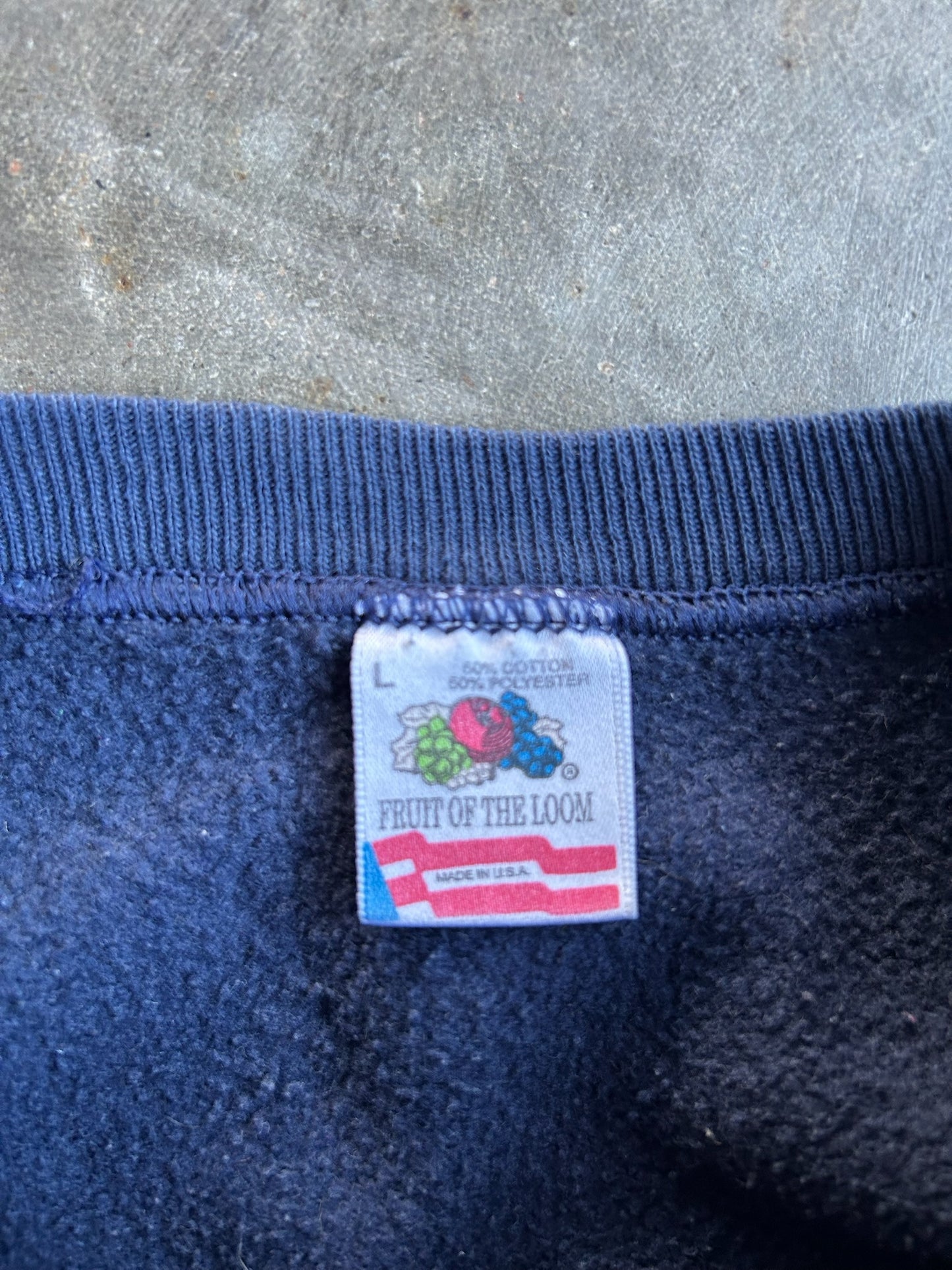 Vintage Navy Yale Crew - L