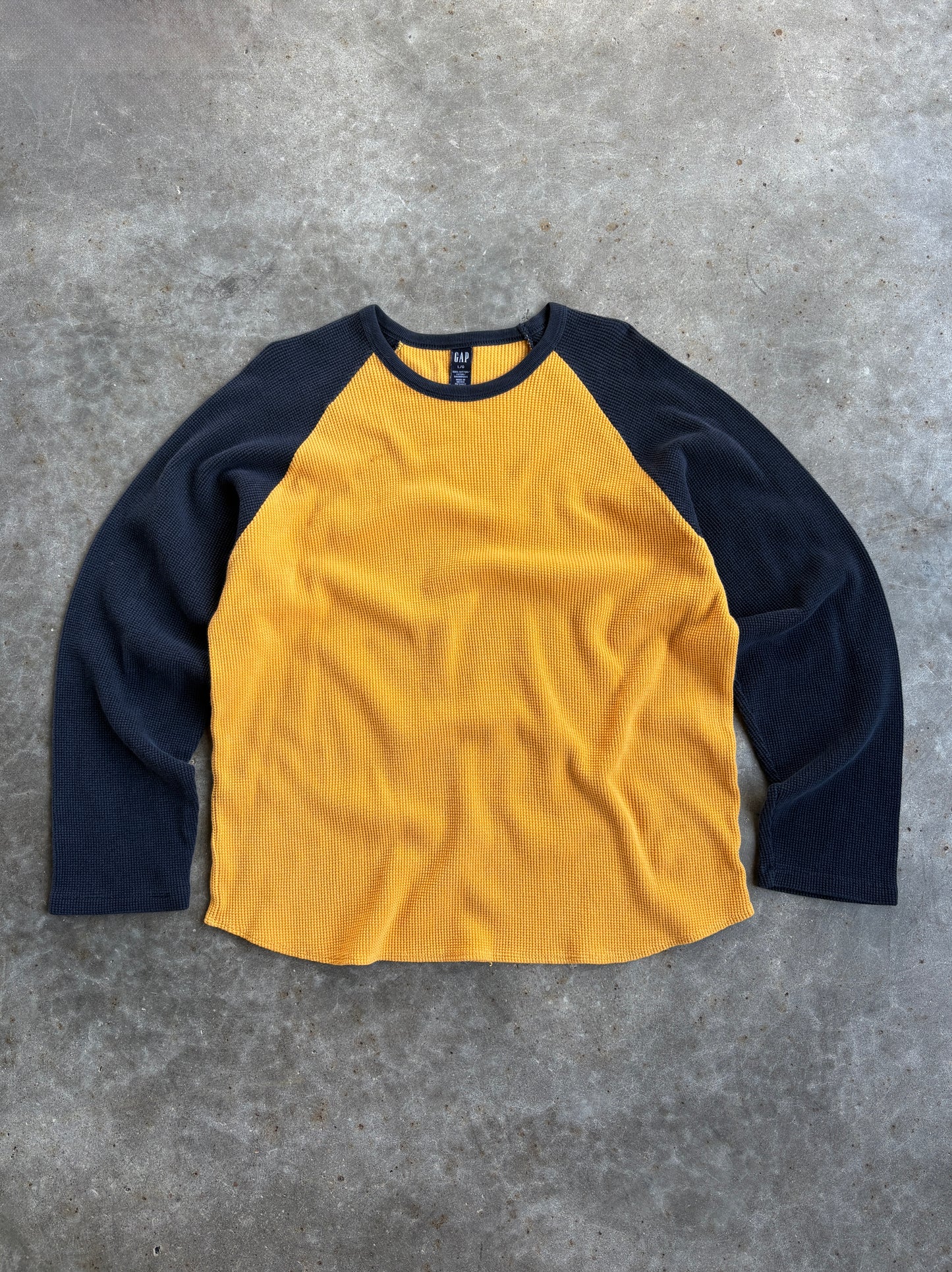 Vintage Yellow And Blue Gap Thermal - L