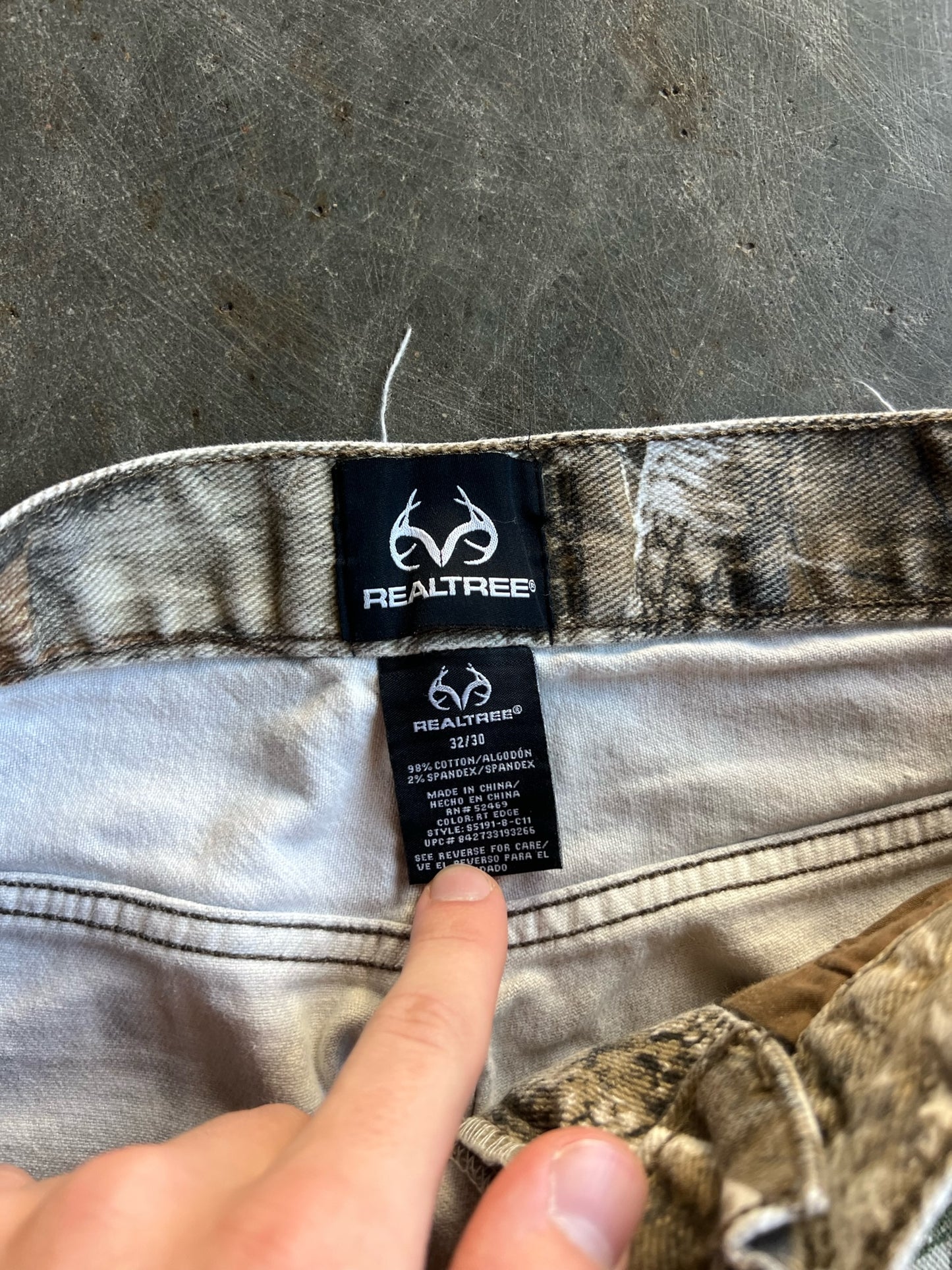 Vintage Realtree Camo Pants - 32