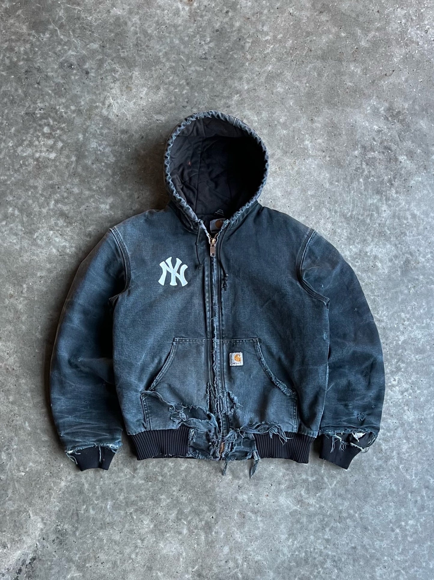 Vintage Yankees Dark Navy Distressed Hooded Carhartt Jacket - S