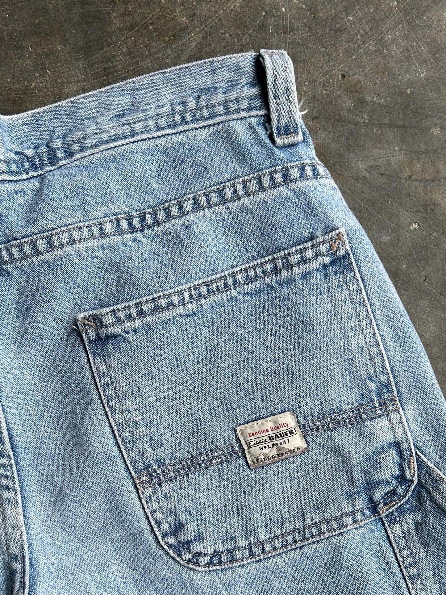 Vintage Light Wash Eddie Bauer Denim Shorts - 32