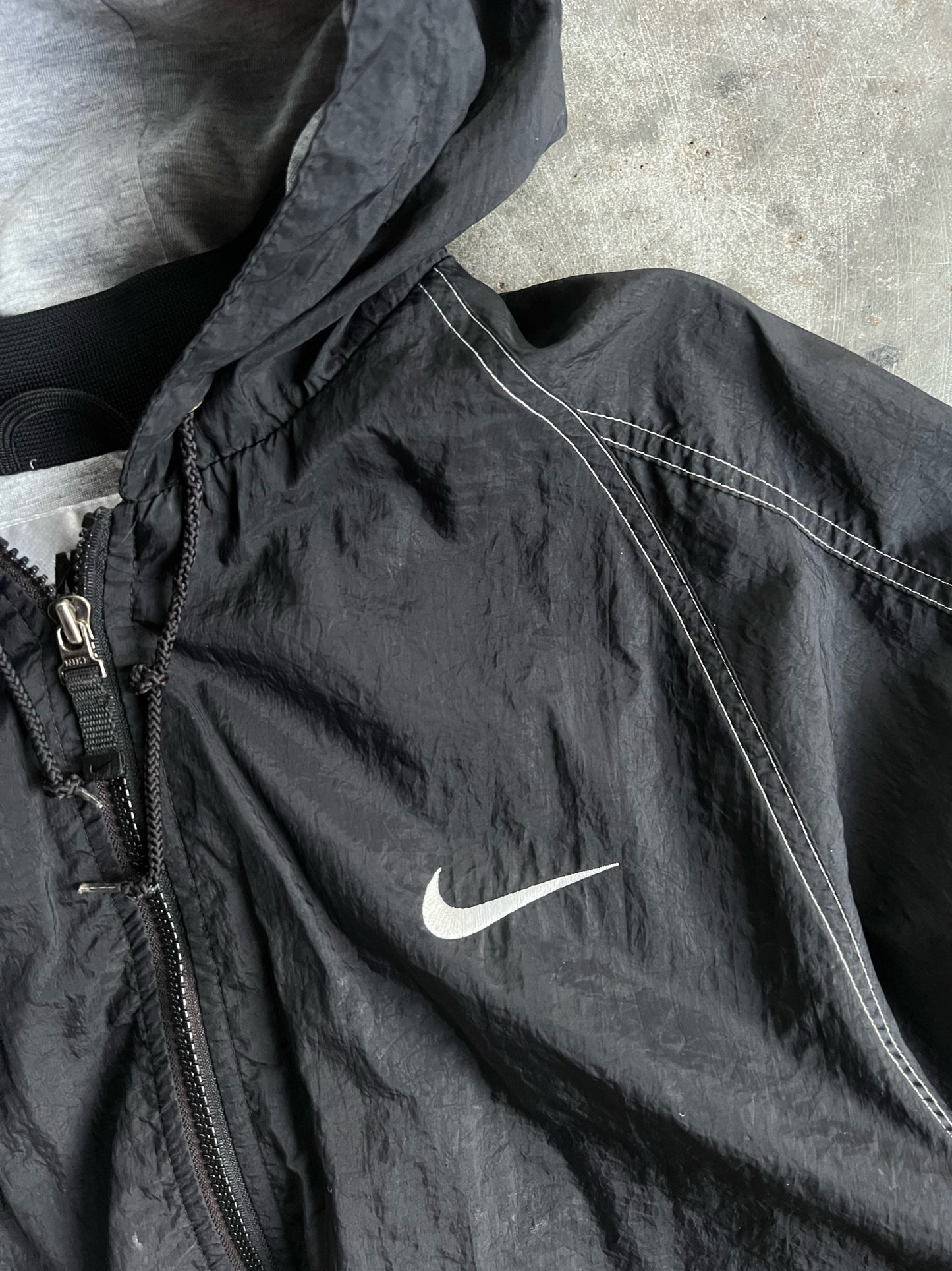 Vintage Black Nike Zip Up Jacket - XL