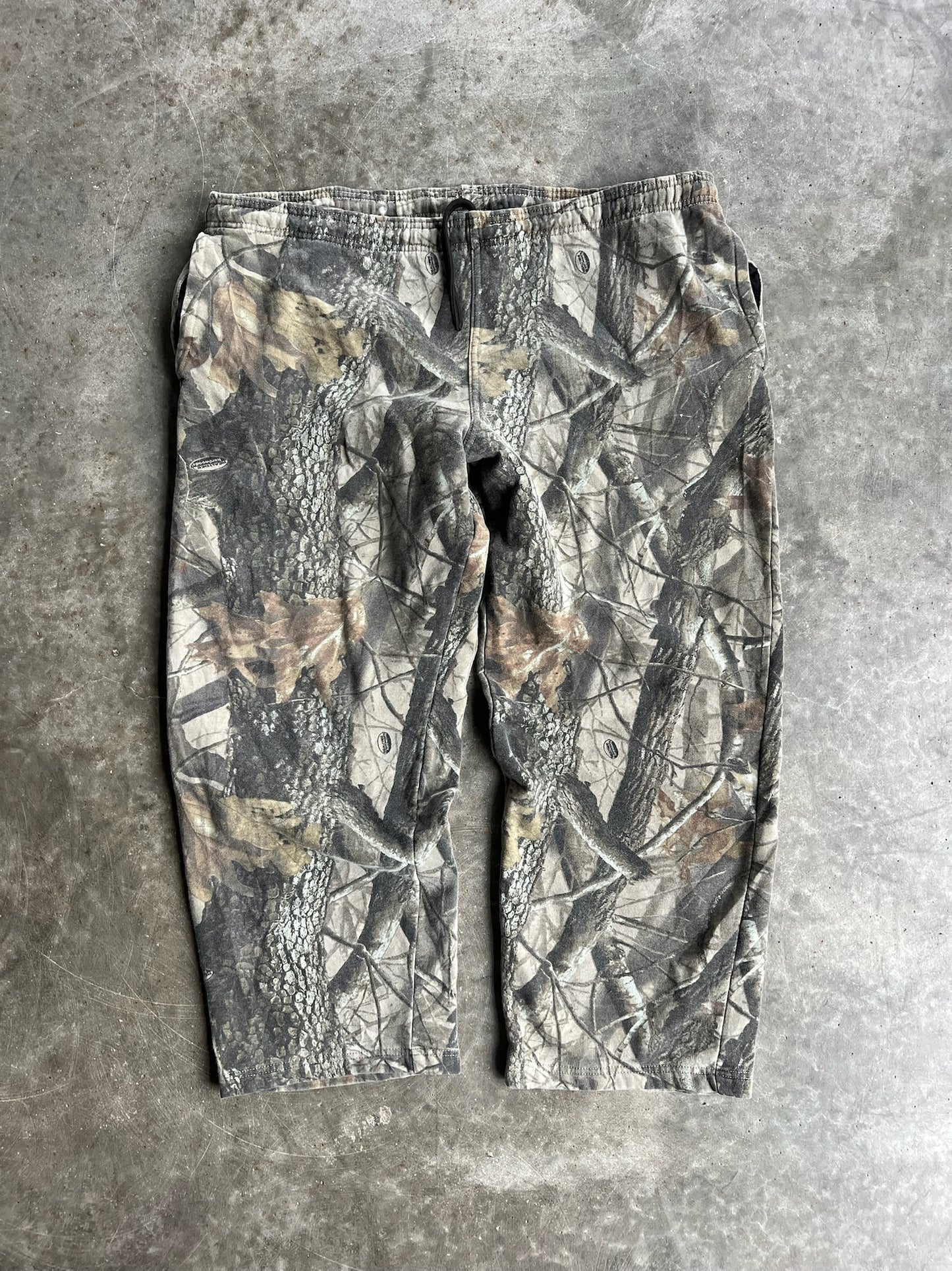 Vintage Outfitters Ridge Camo Pants - XL