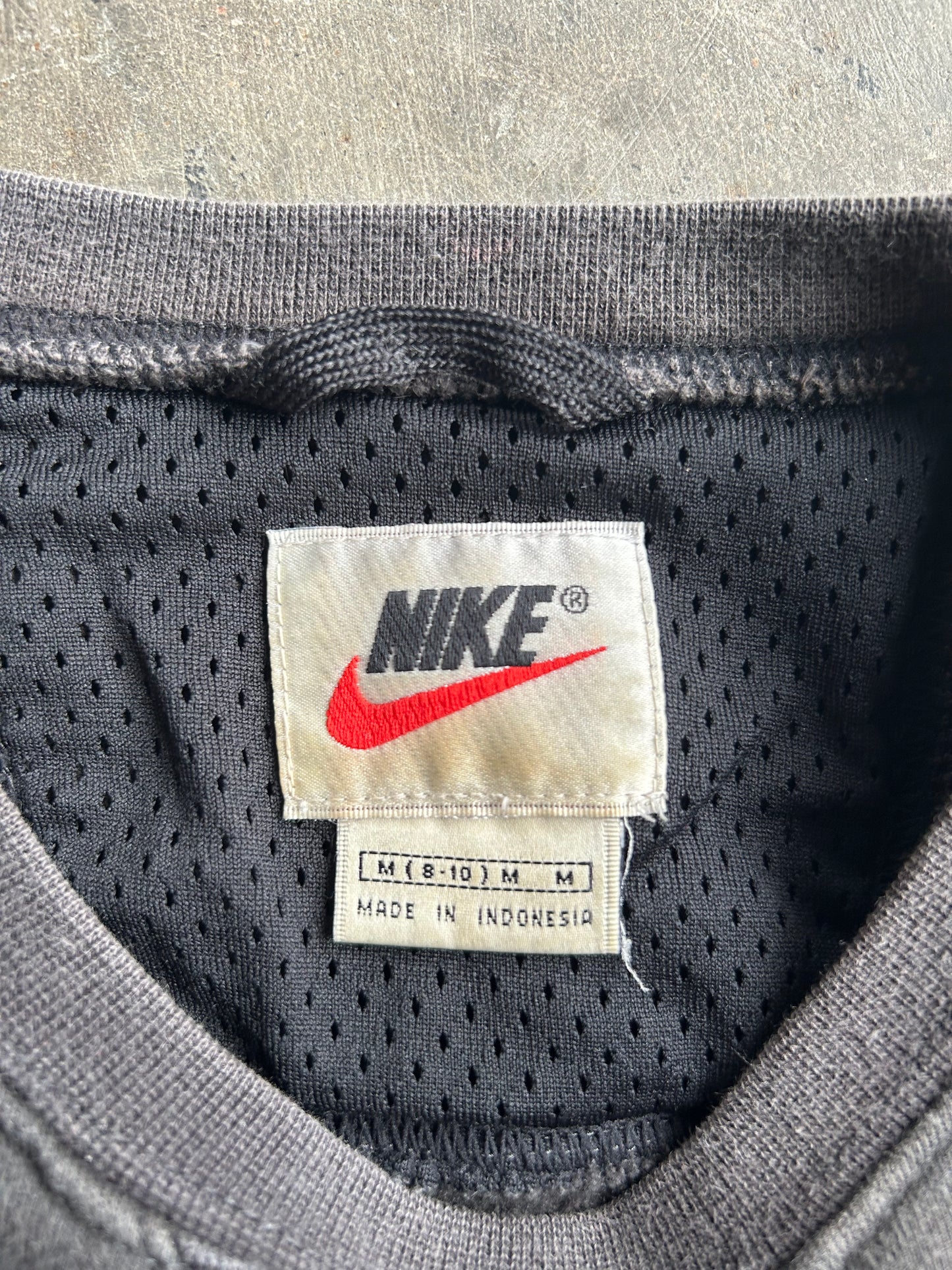 Vintage Black Nike Distressed Crew - S