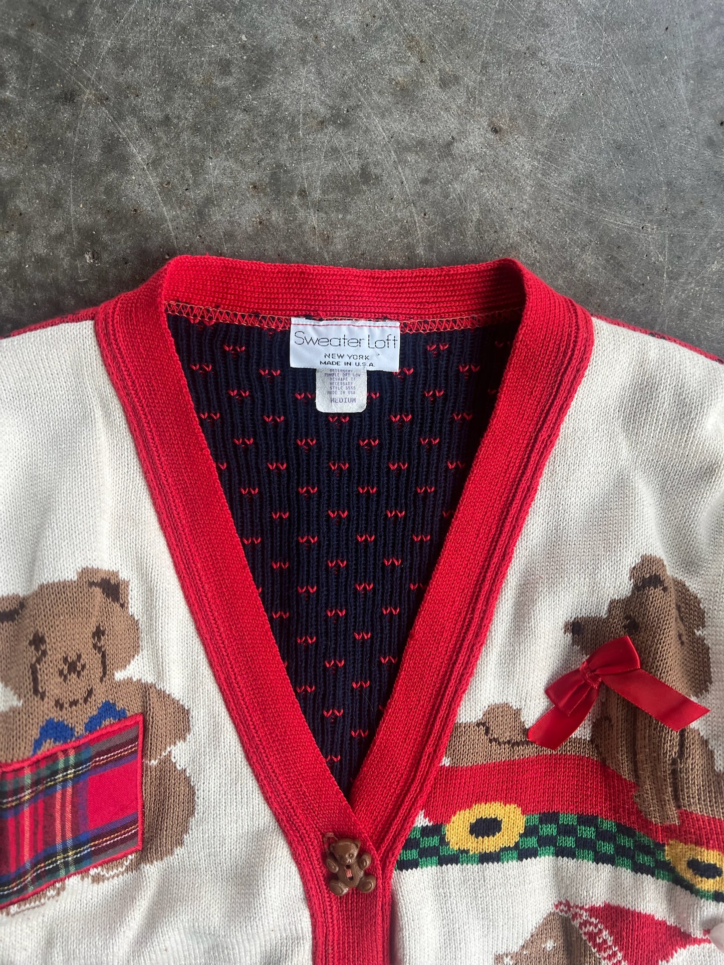 Vintage Button Up Christmas Knit - L