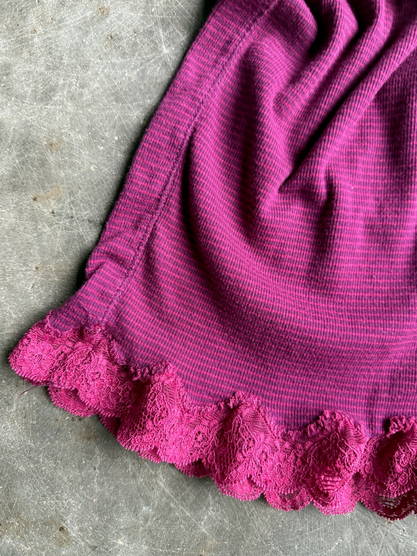 Vintage Magenta Striped Lace Trimmed Top - M