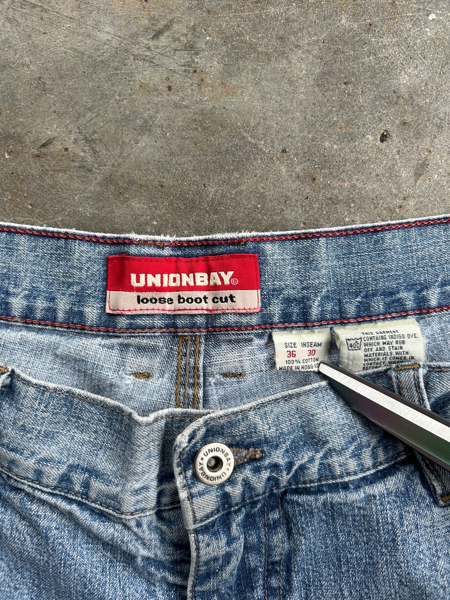 Vintage Unionbay Light Wash Cutoff Denim Pants - 34