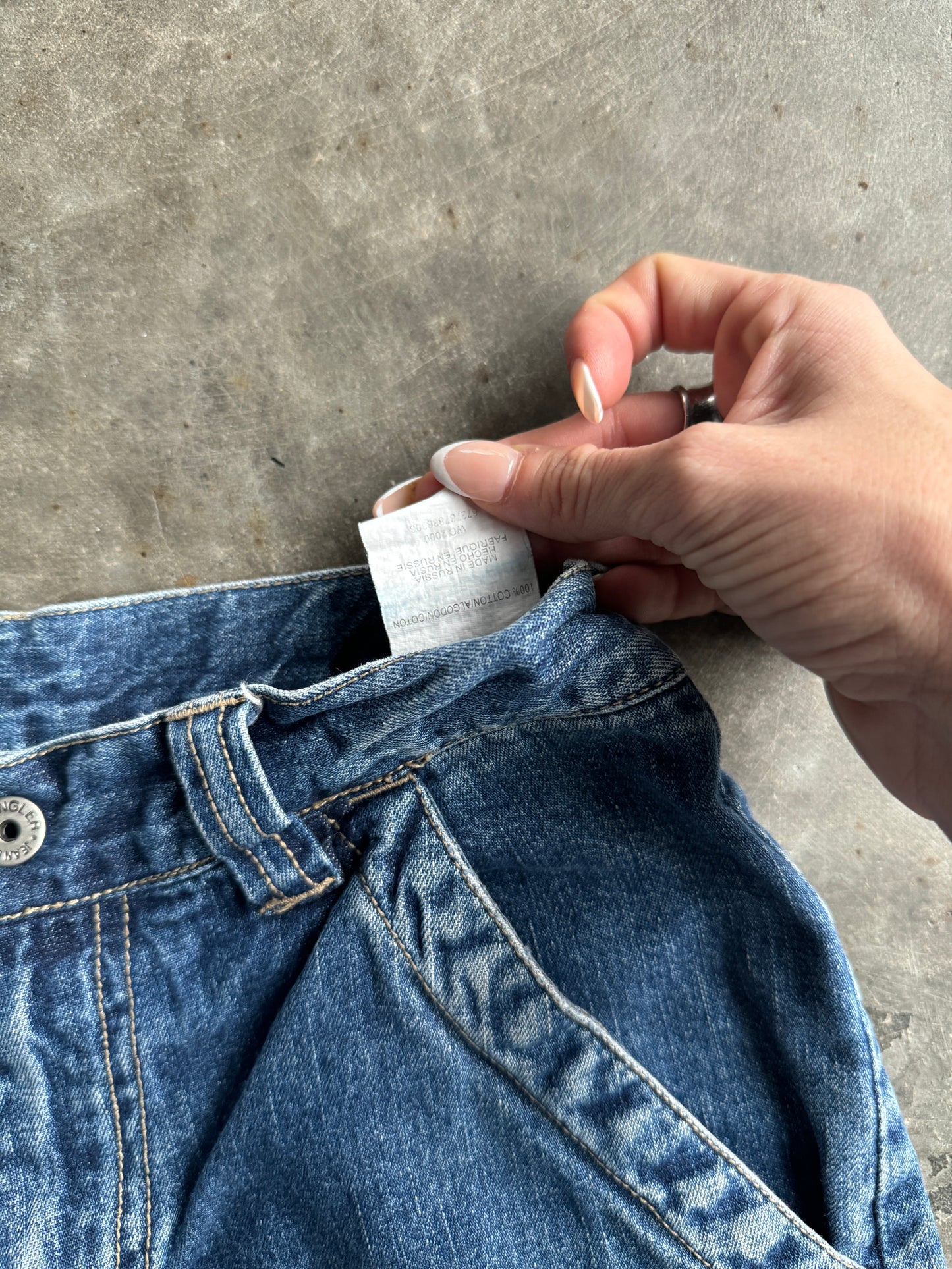 Vintage Dark Wash Denim Cargo Shorts - 26