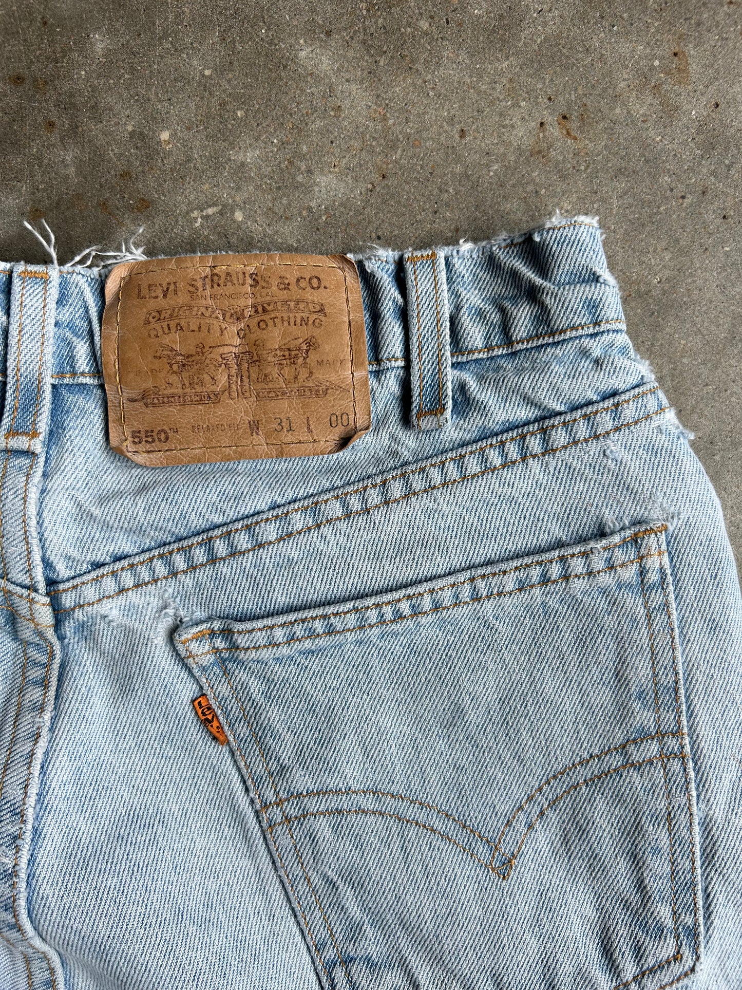 Vintage 550 Orange Tab Levi’s Denim Shorts - 30