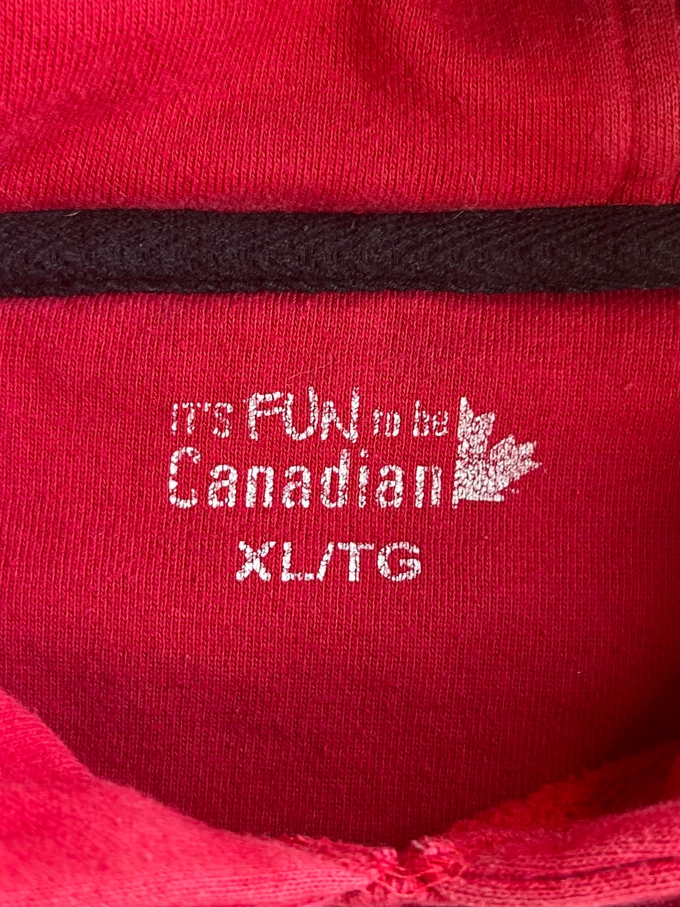 Red Embroidered Canada Hoodie - XL