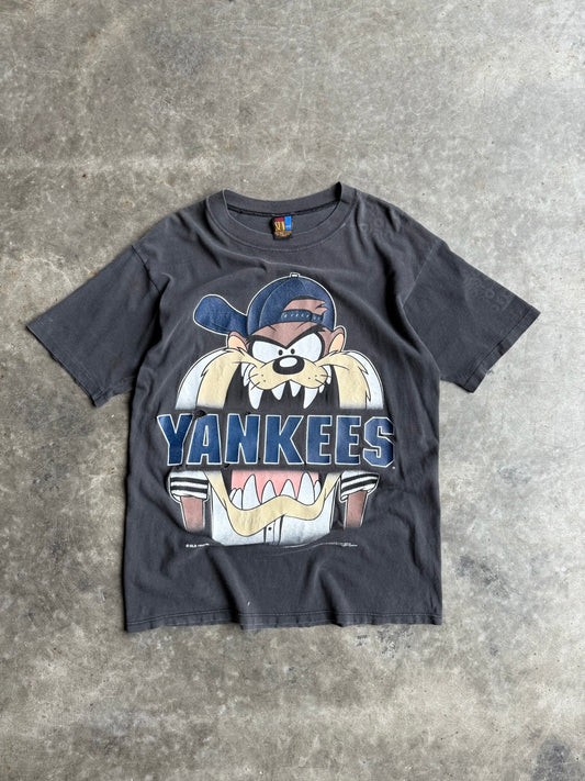 Vintage Faded Yankees Looney Tunes Distressed Tee - M