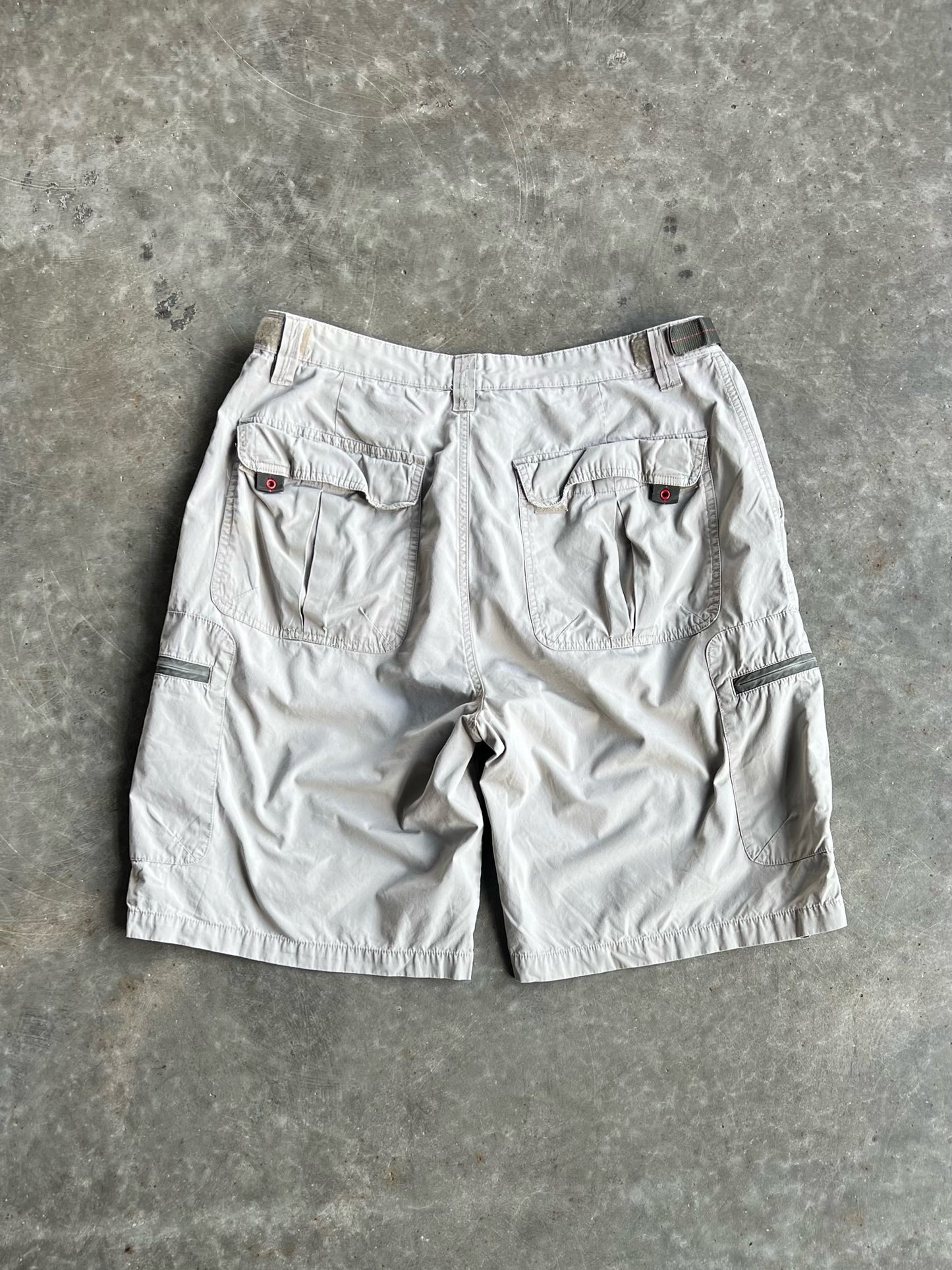 Vintage OTB Khaki Cargo Shorts - 36