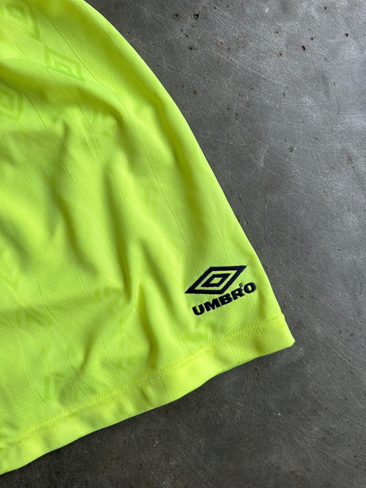 Vintage Umbro Neon Shorts - XL