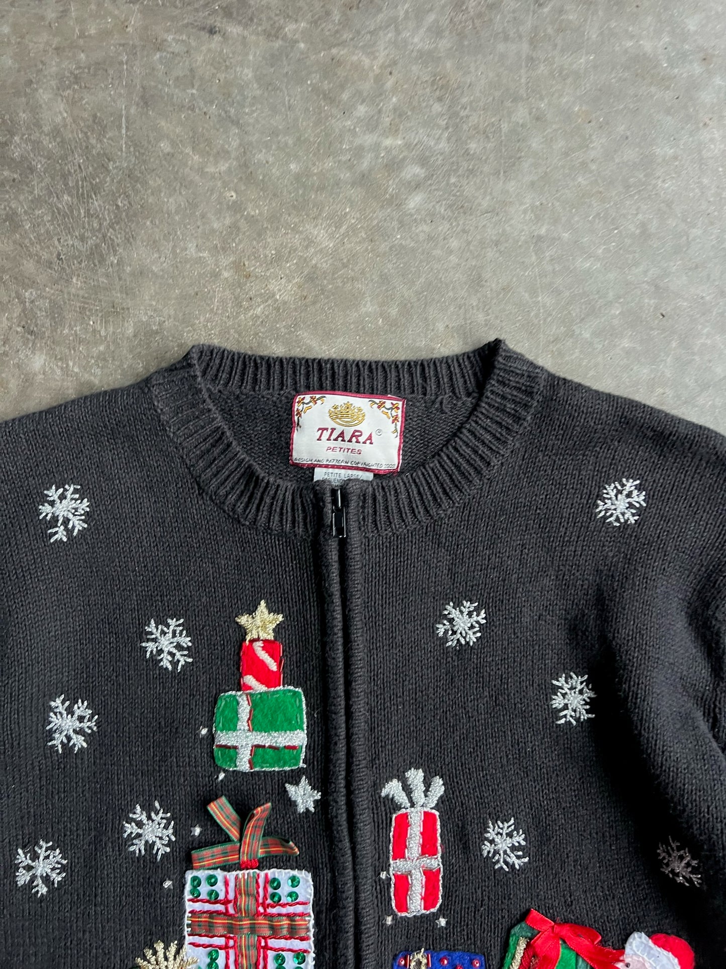 Vintage Black Christmas Presents Zip Up Cardigan - L