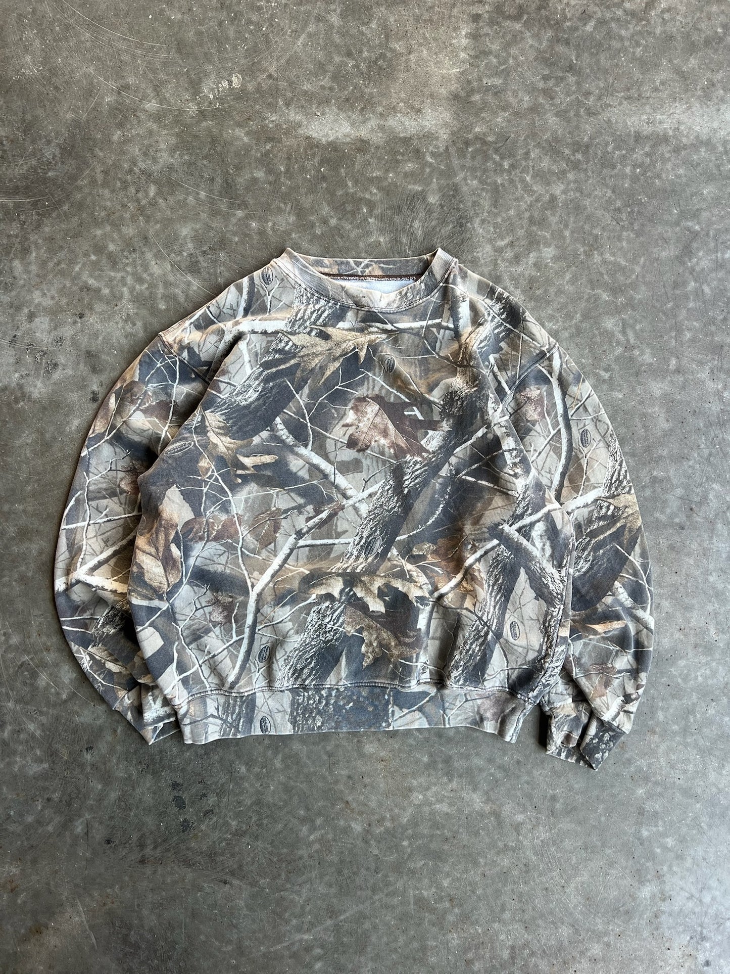 Vintage Faded Camo Crew - M