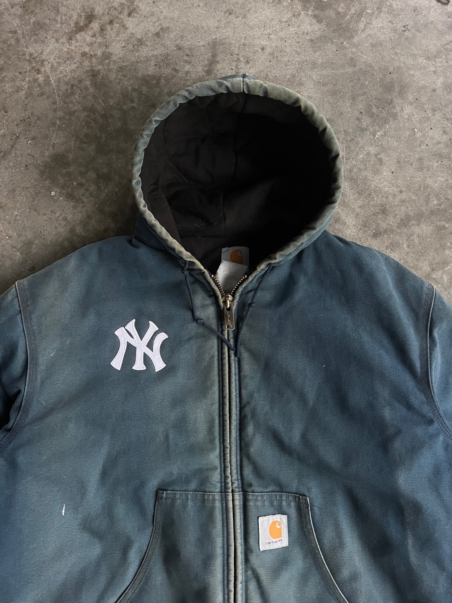 Vintage Yankees Faded Navy Hooded Carhartt Jacket - XL