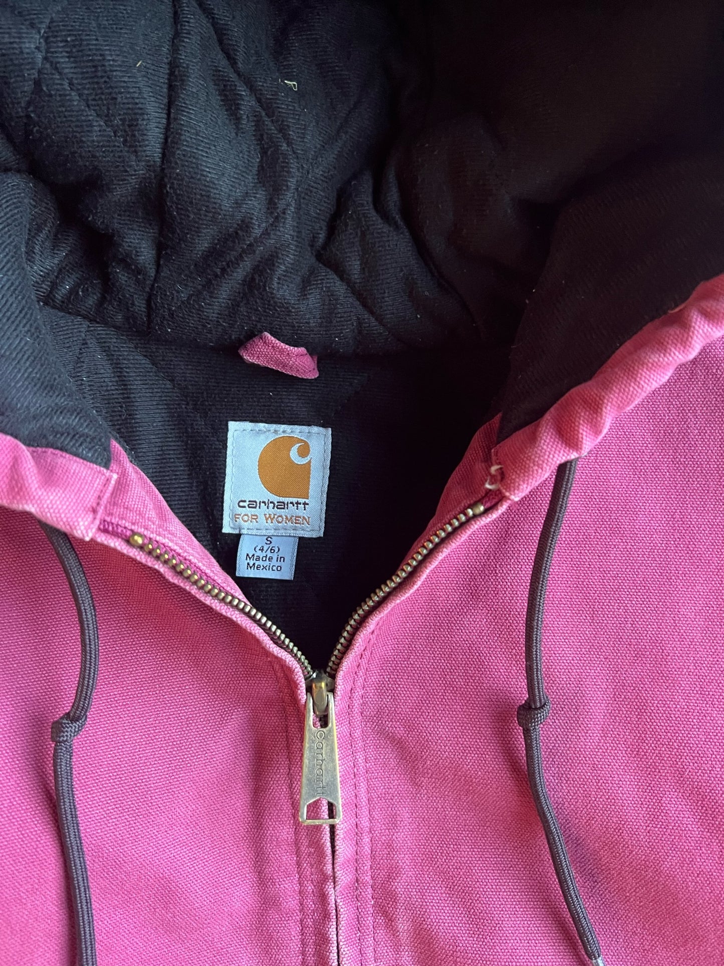 Vintage Fuchsia Hooded Carhartt Jacket - S