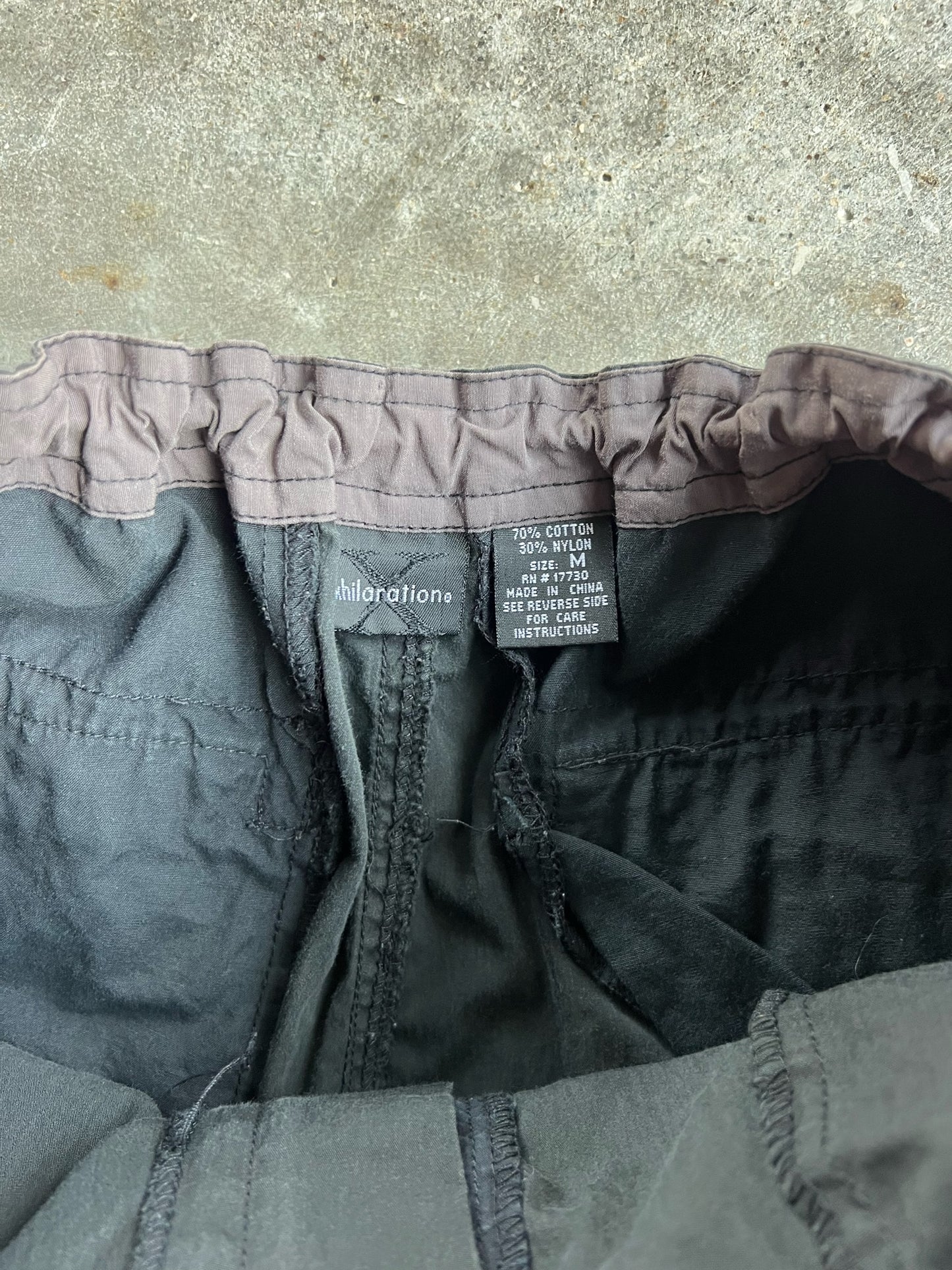 Vintage Black Xhilaration Cargo Pants - M