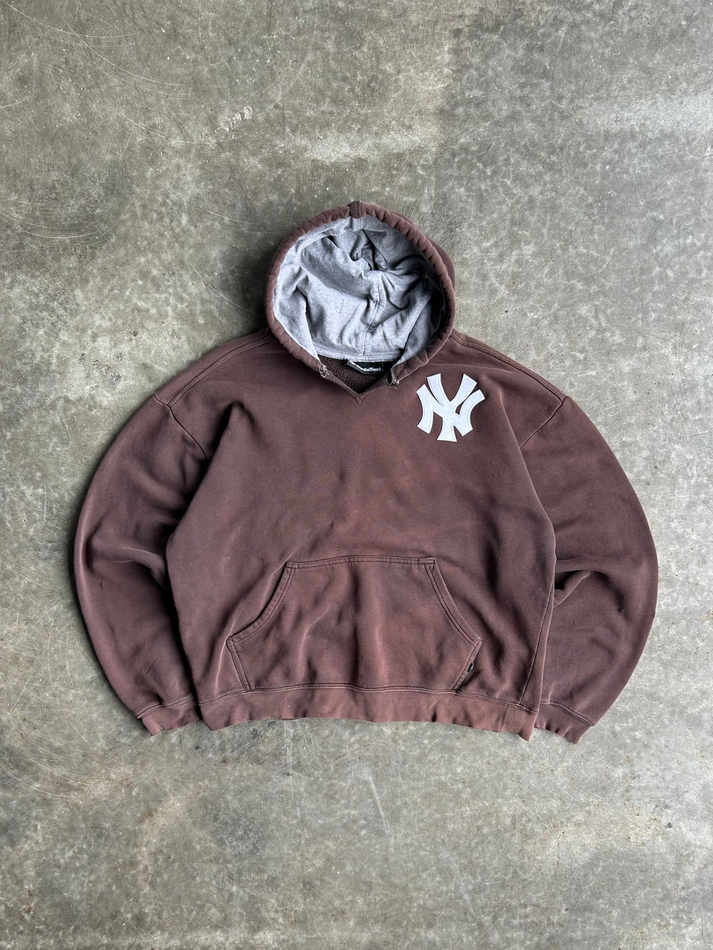 Vintage Brown NY Yankees Zip Up - XL