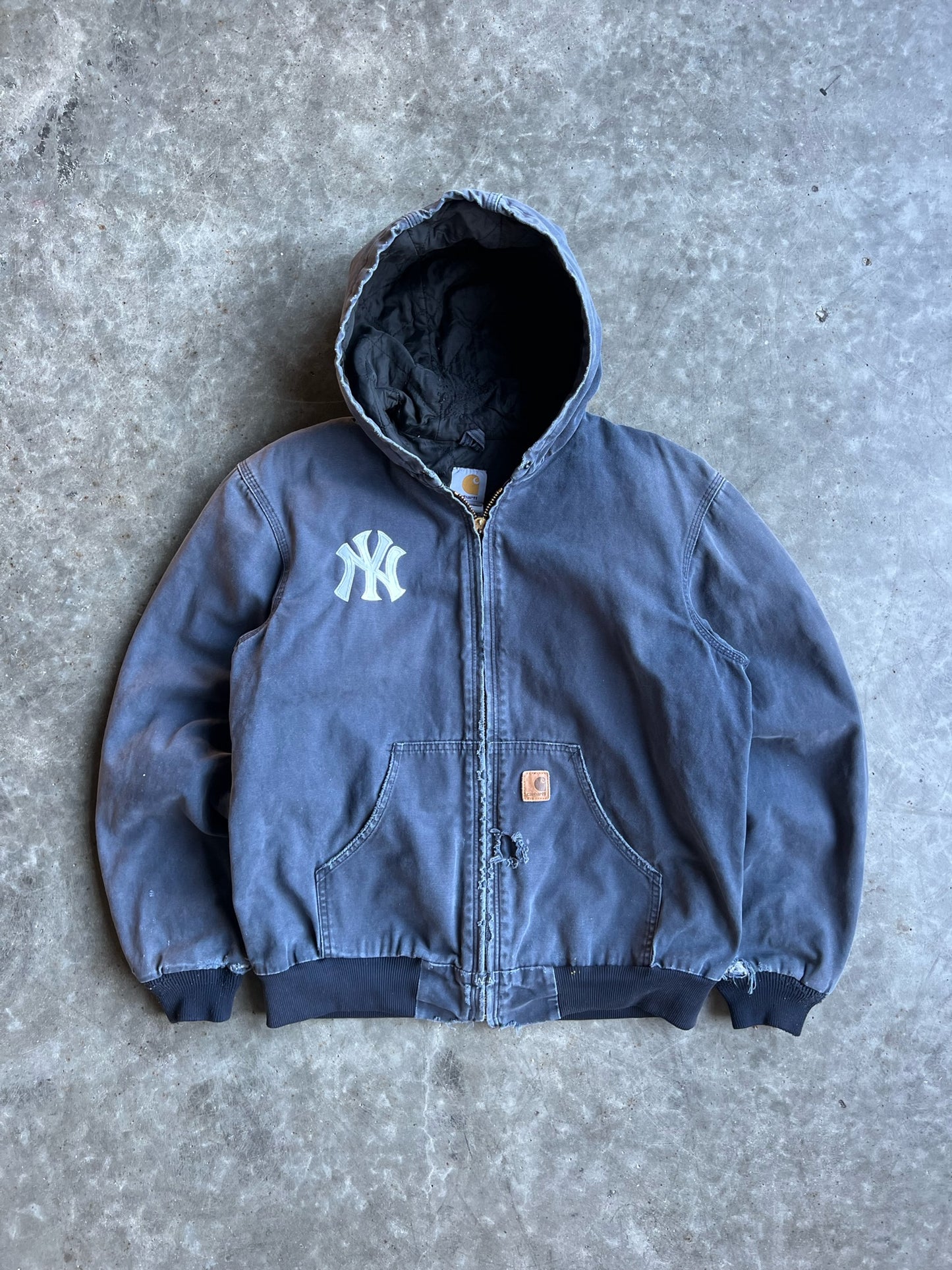 Vintage Yankees Distressed Navy Hooded Carhartt Jacket - M