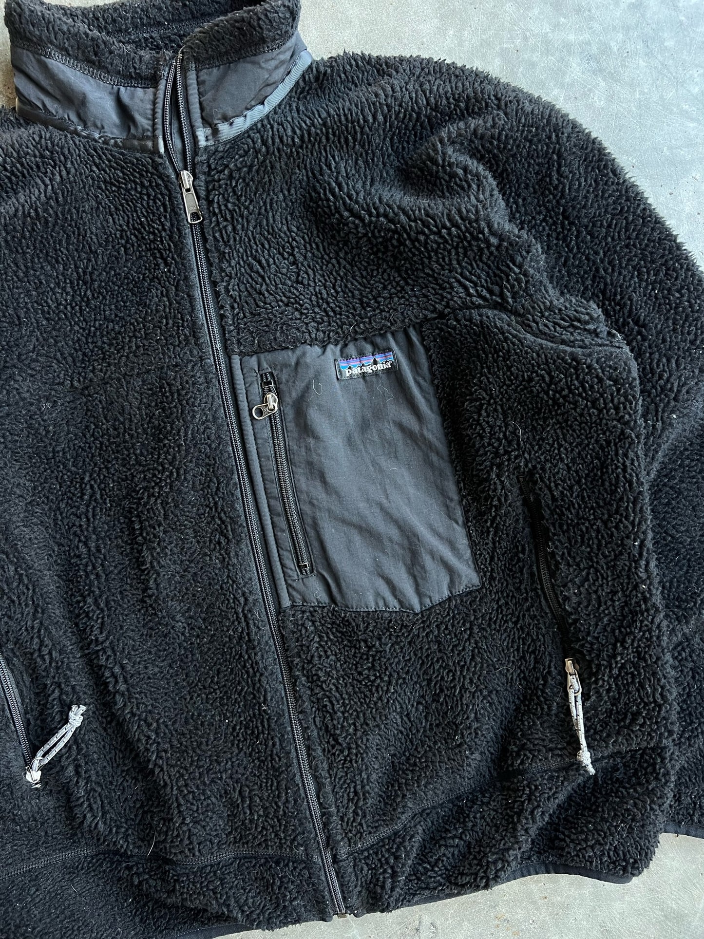 Vintage Black Patagonia Fleece Zip Up - L