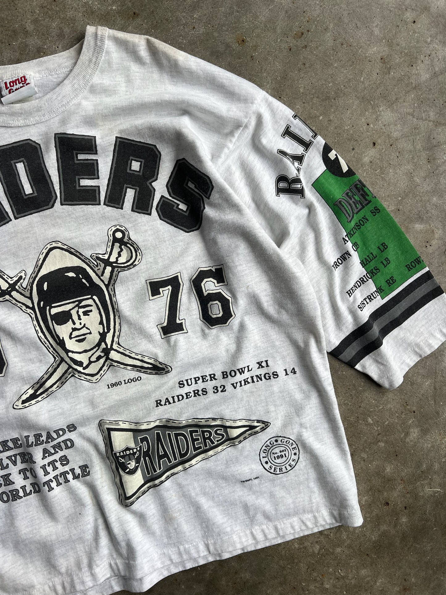 Vintage Raiders Single Stitch Long Gone Shirt - XL