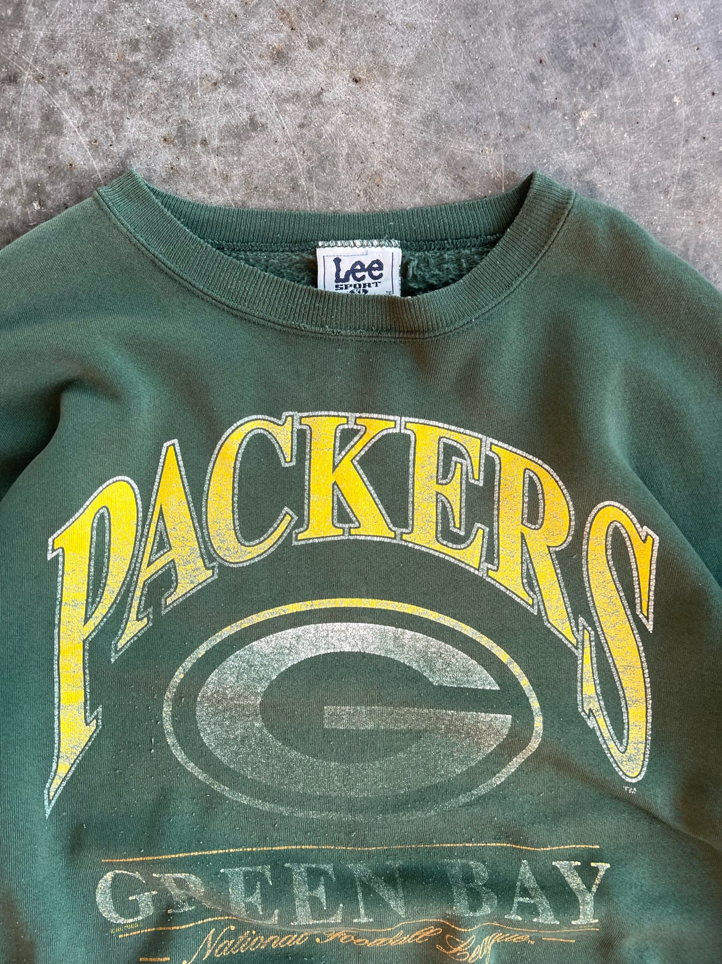 Vintage Faded Green Bay Packers NFL Crew - XL