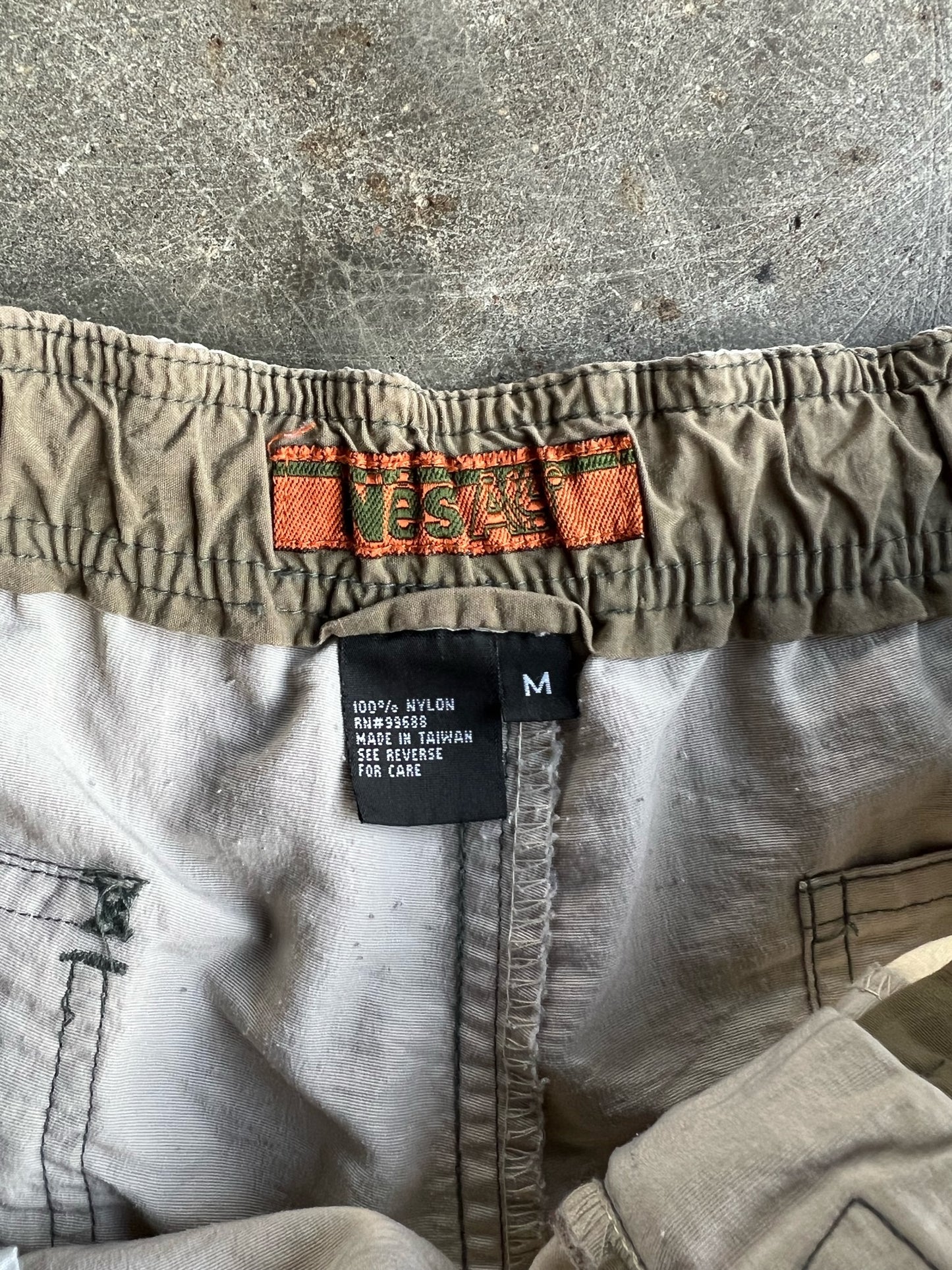 Vintage Nesia Khaki Shorts - M