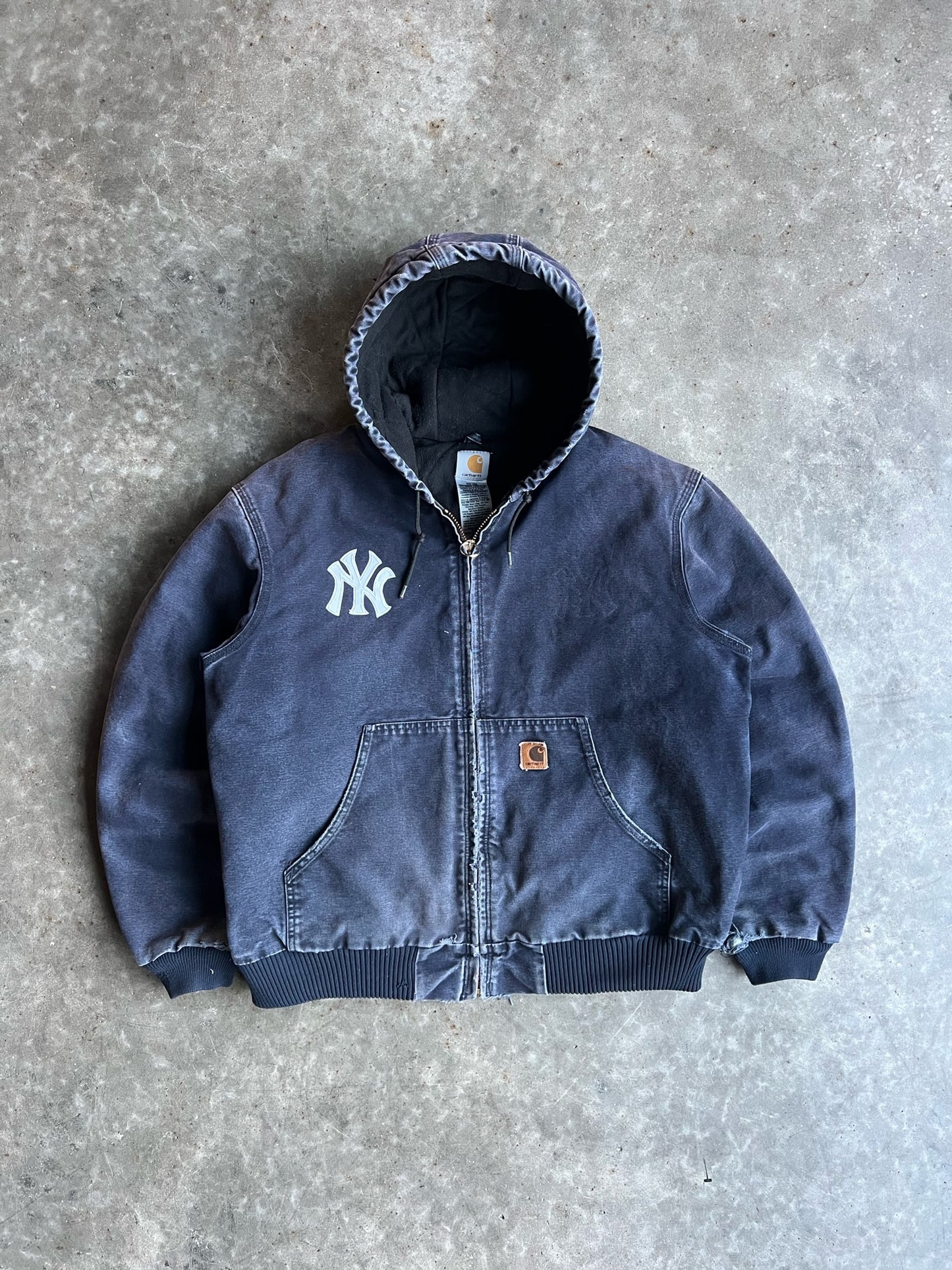 Vintage Yankees Navy Hooded Carhartt Jacket - L