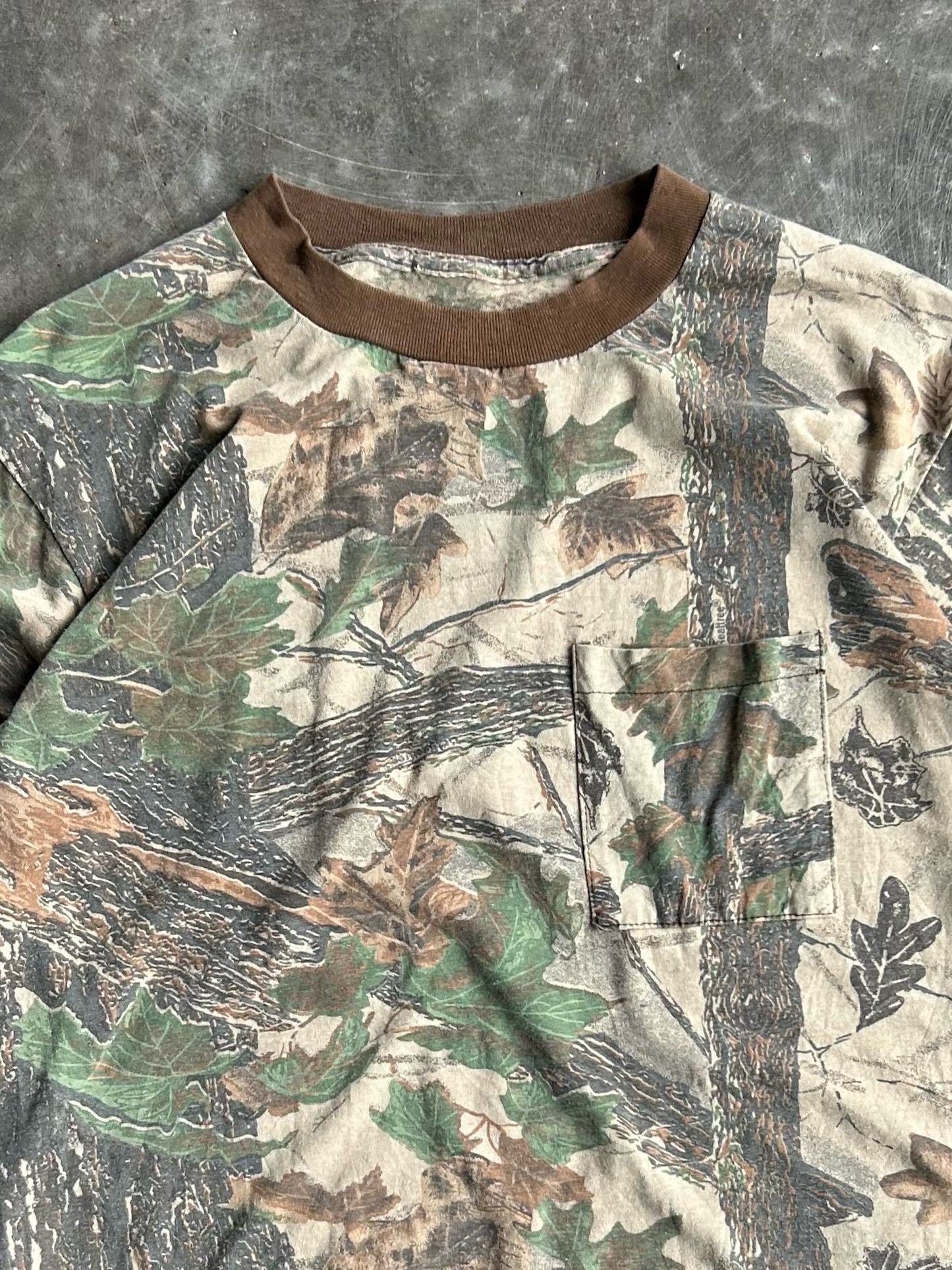 Vintage Long Sleeve Camo Tee - M