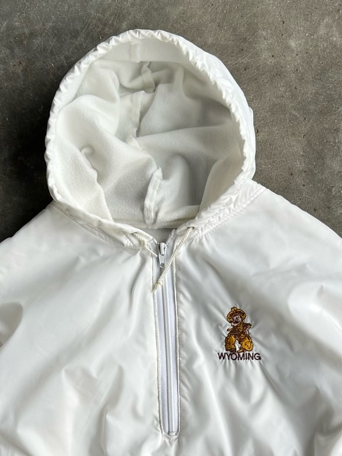 Vintage White Wyoming Cowboys Windbreaker Quarter Zip - L