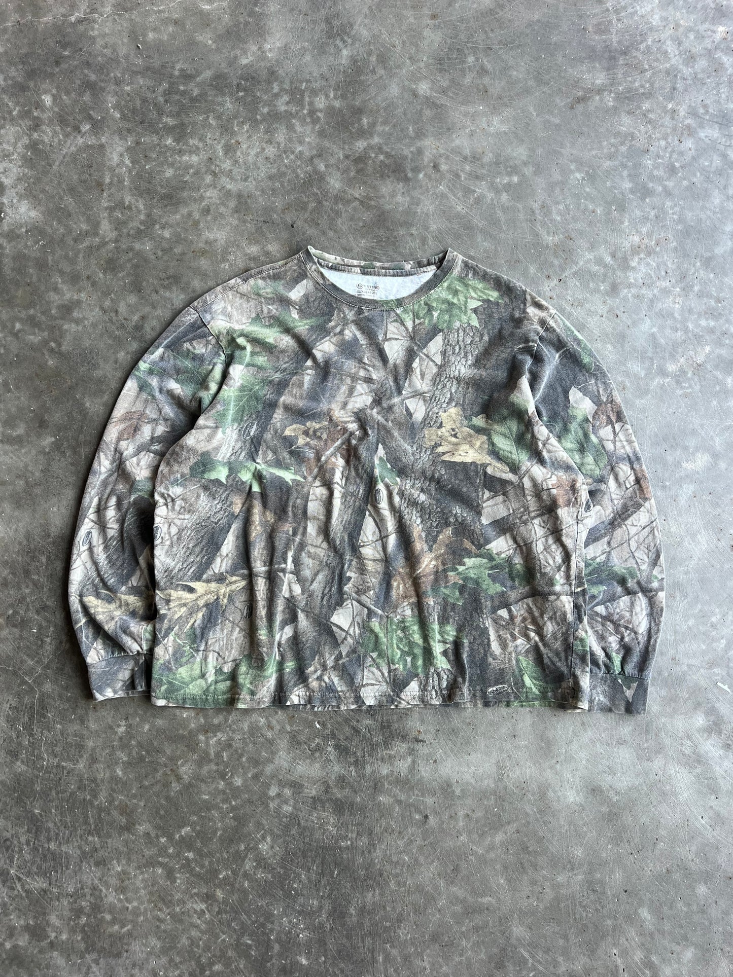 Outfitters Camo Long sleeve Shirt - XL