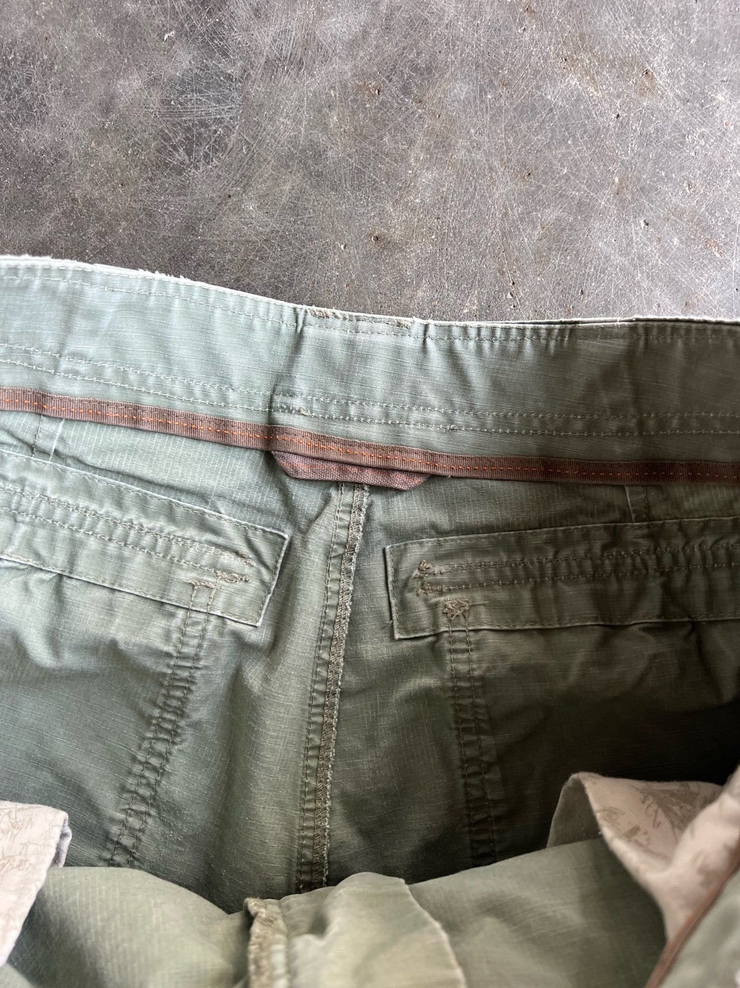 Vintage L.L. Bean Olive Green Cargo Pants - 34