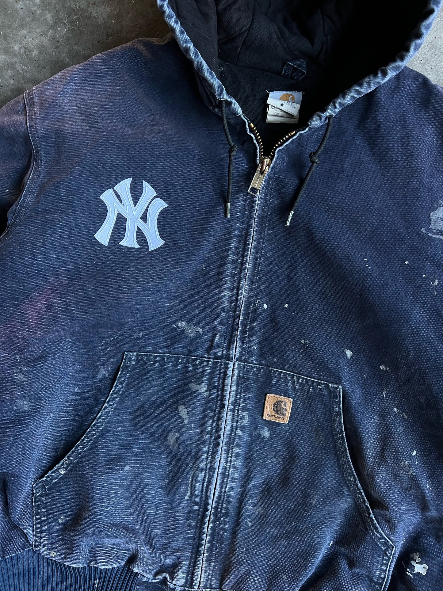 Vintage Yankees Navy Splatter Painted Hooded Carhartt Jacket -  XL