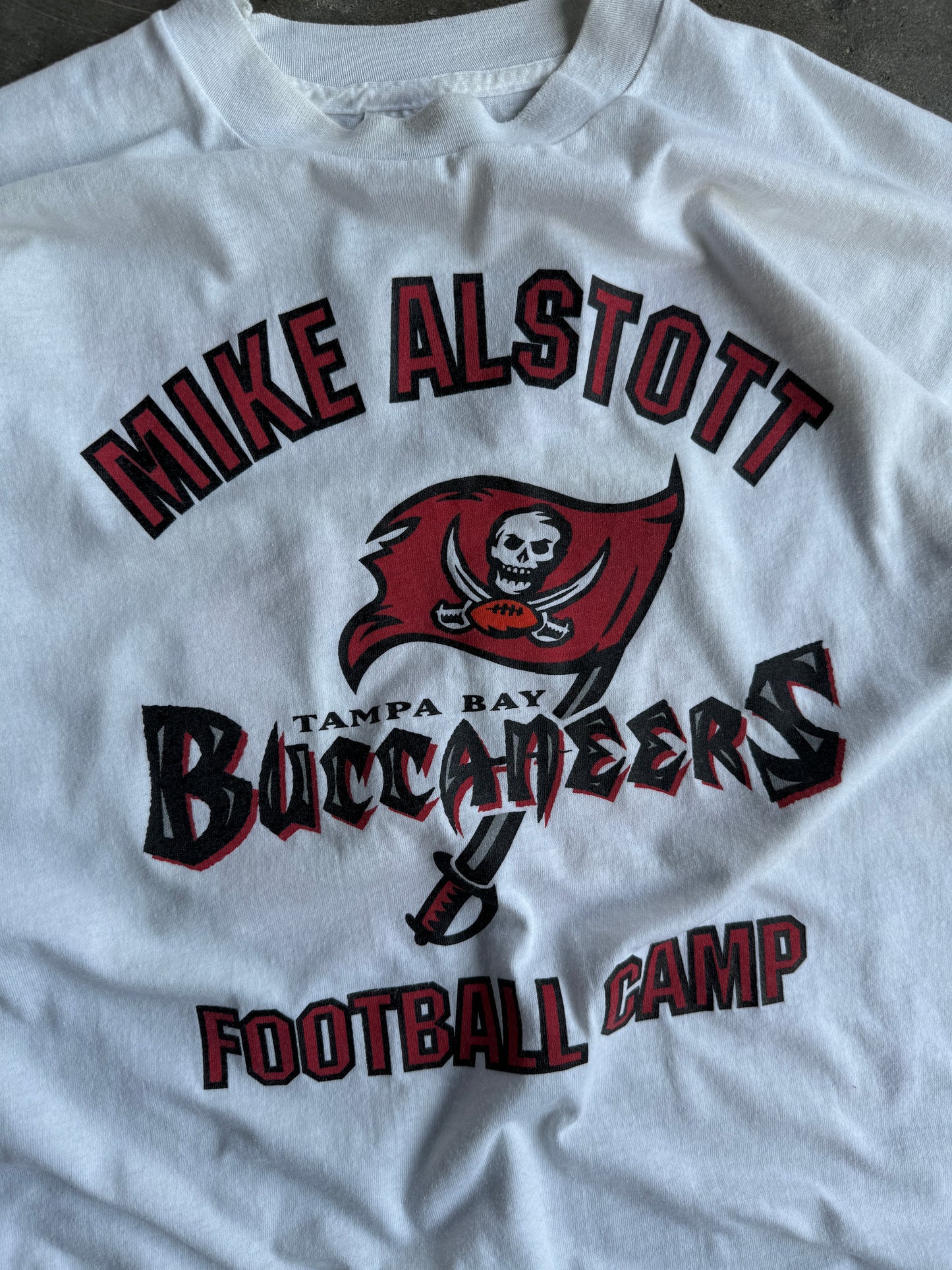 Vintage Tampa Bay Buccaneers Shirt - XXL