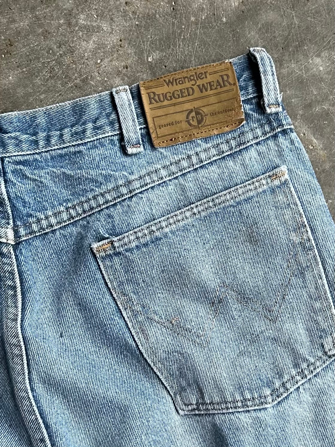 Vintage Wrangler Distressed Denim Shorts - 31