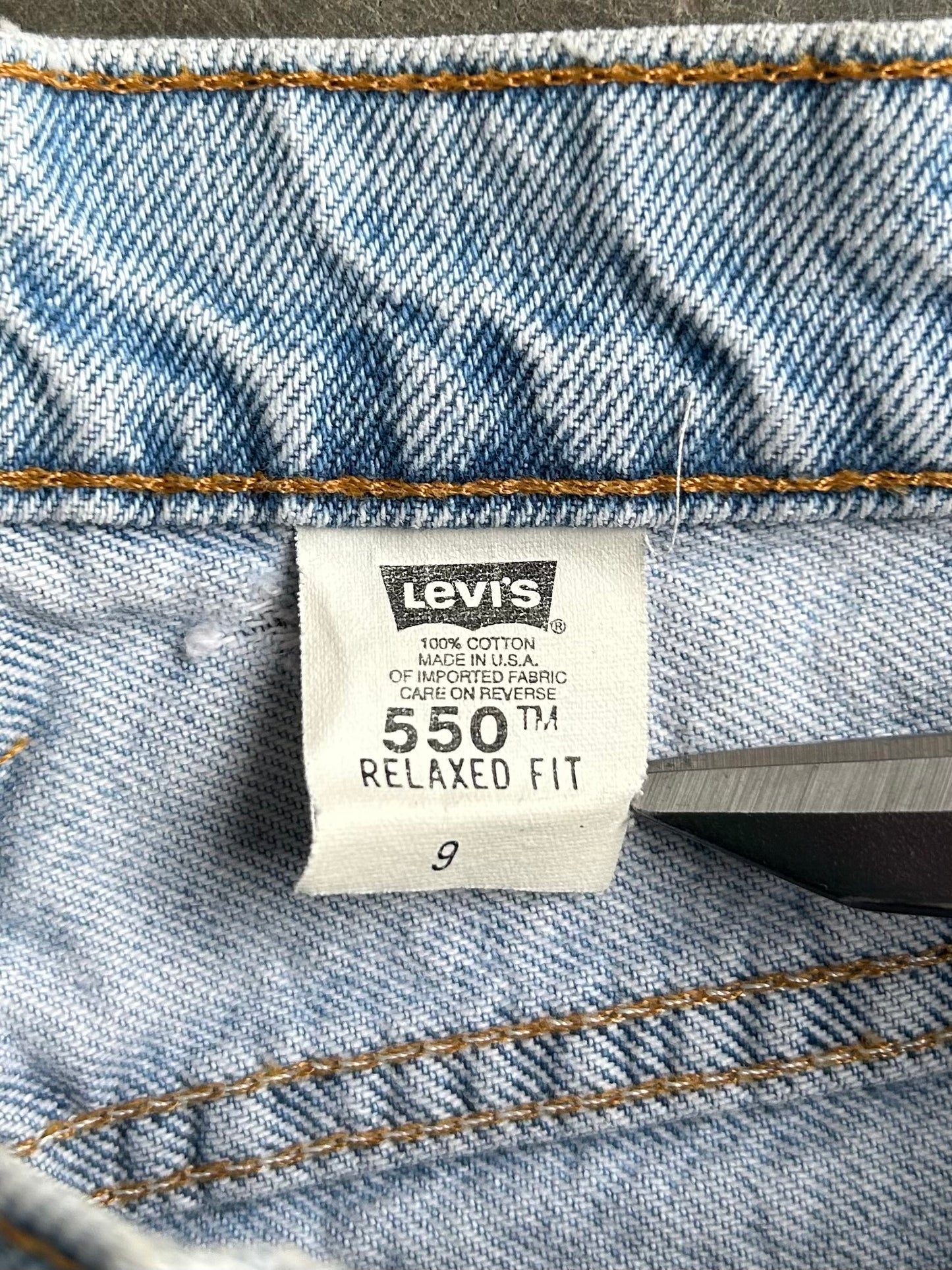 Vintage Levi’s 550 Red Tab Denim Shorts - 24